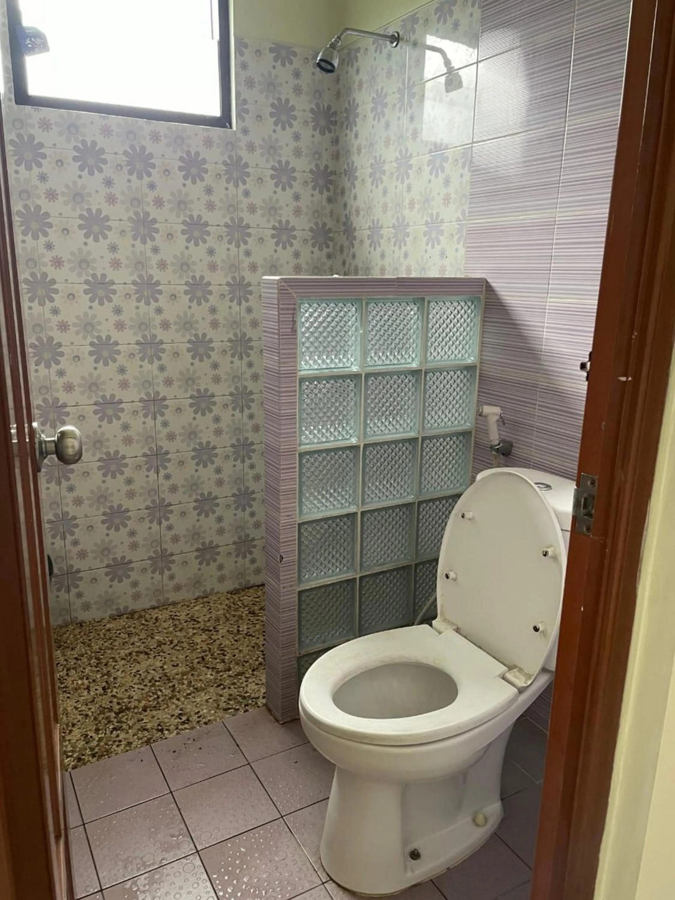 Bathroom in Urbanview Resort Syariah Khansa Cisarua Puncak by RedDoorz