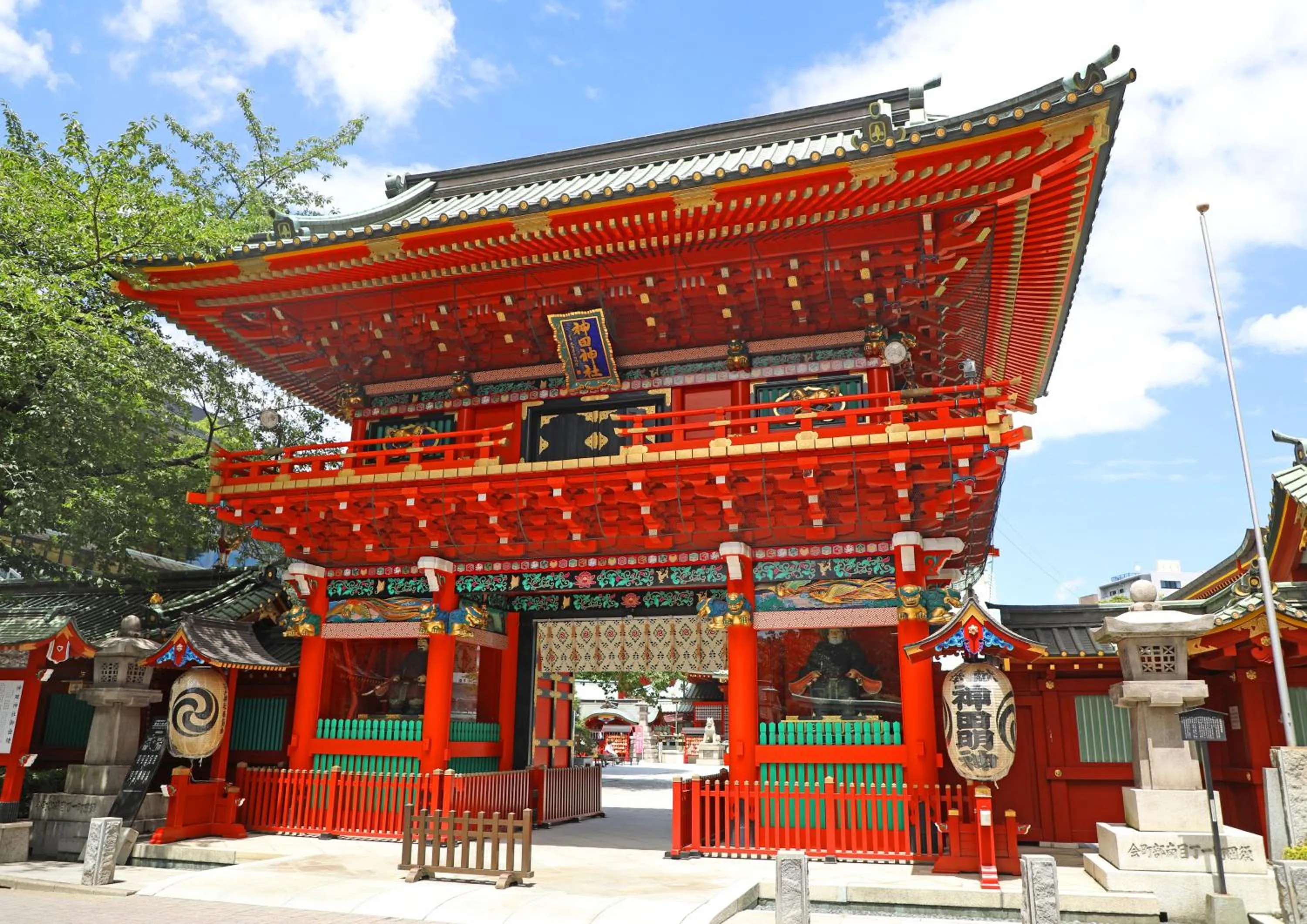 Nearby landmark in Saka no Hotel Tretio Ochanomizu