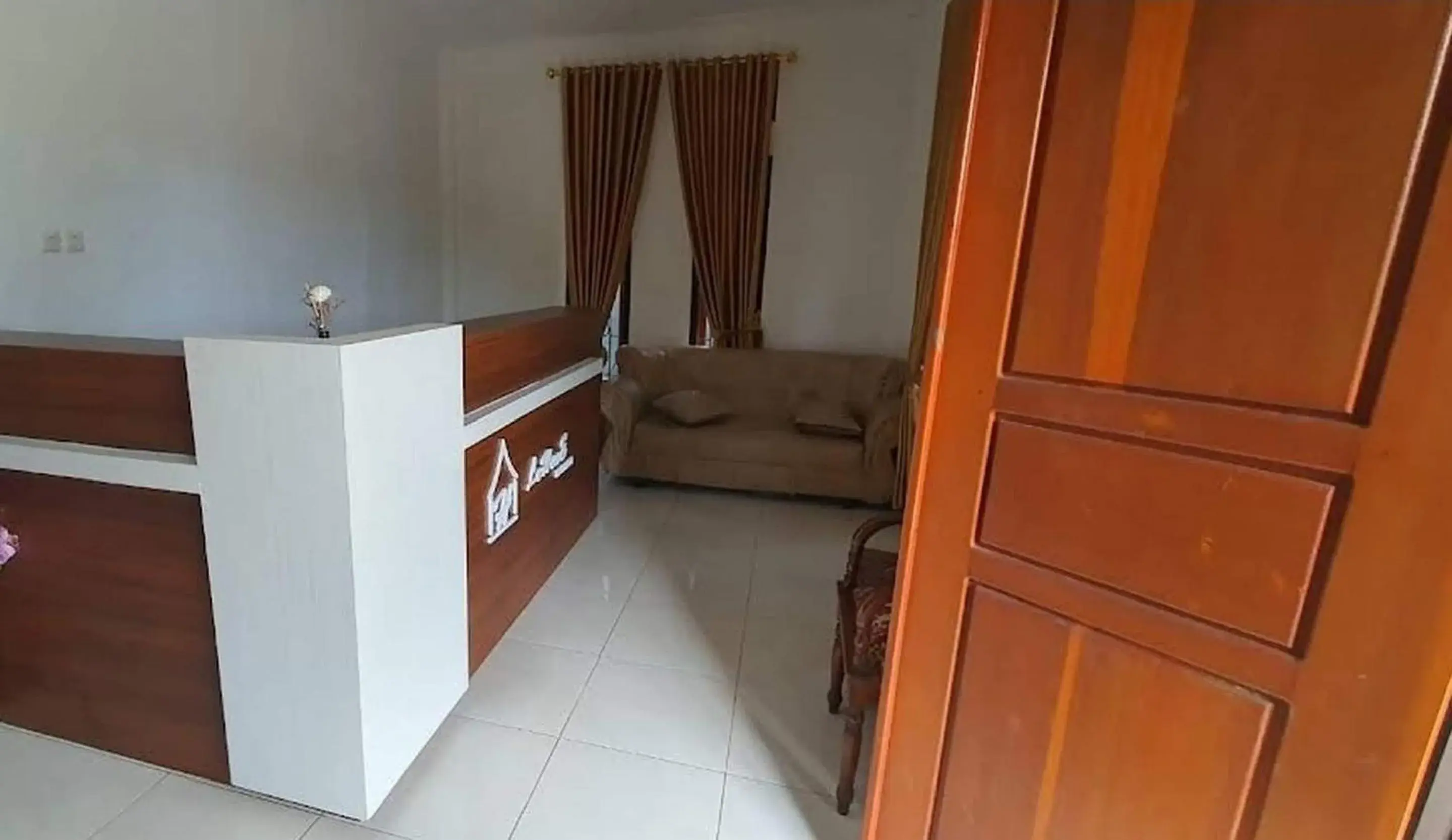 Lobby or reception, Bed in SPOT ON 92777 Leheran Homestay Lobby or reception, Bed in SPOT ON 92777 Leheran Homestay