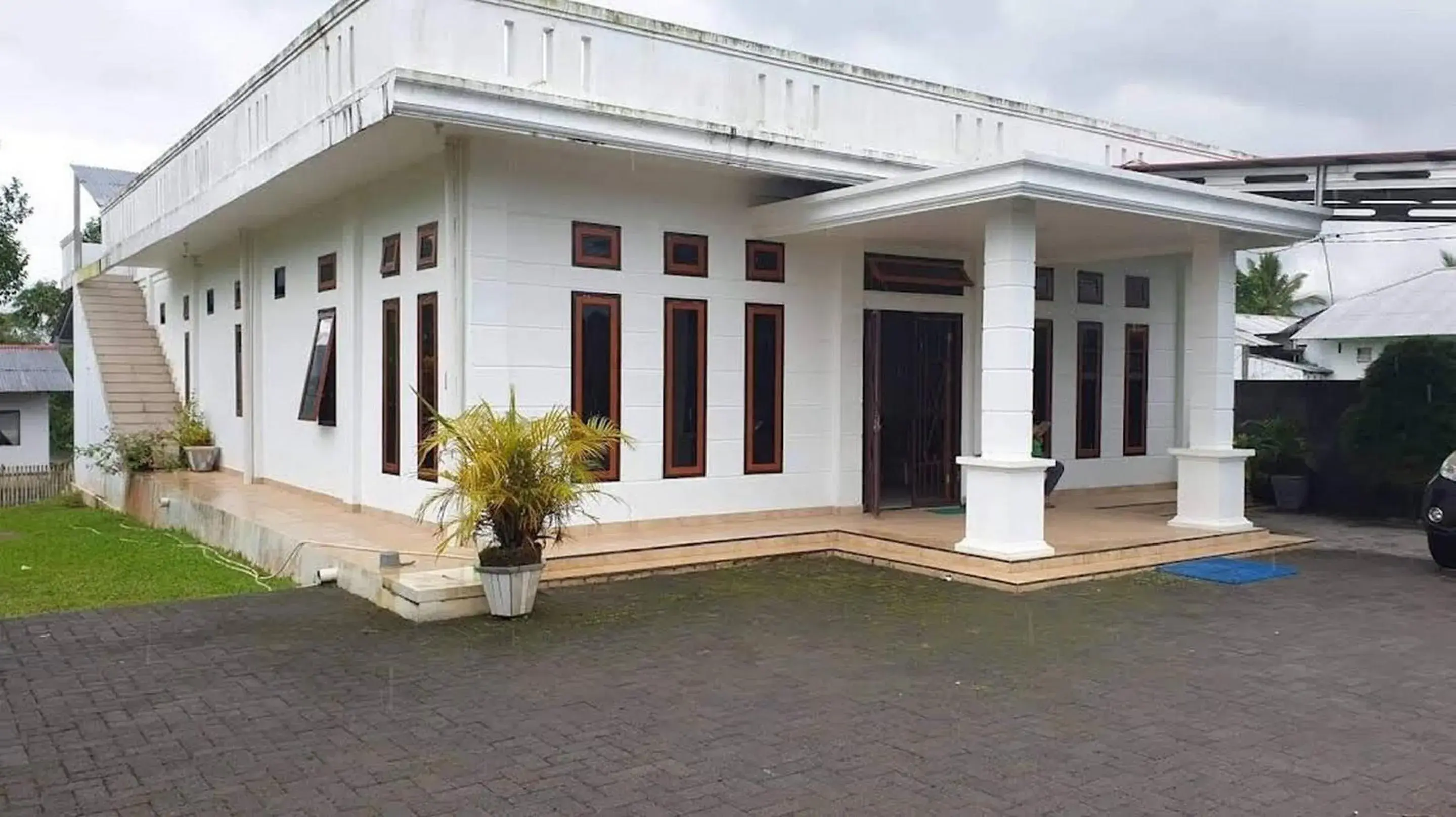 Facade/entrance in SPOT ON 92777 Leheran Homestay Facade/entrance in SPOT ON 92777 Leheran Homestay