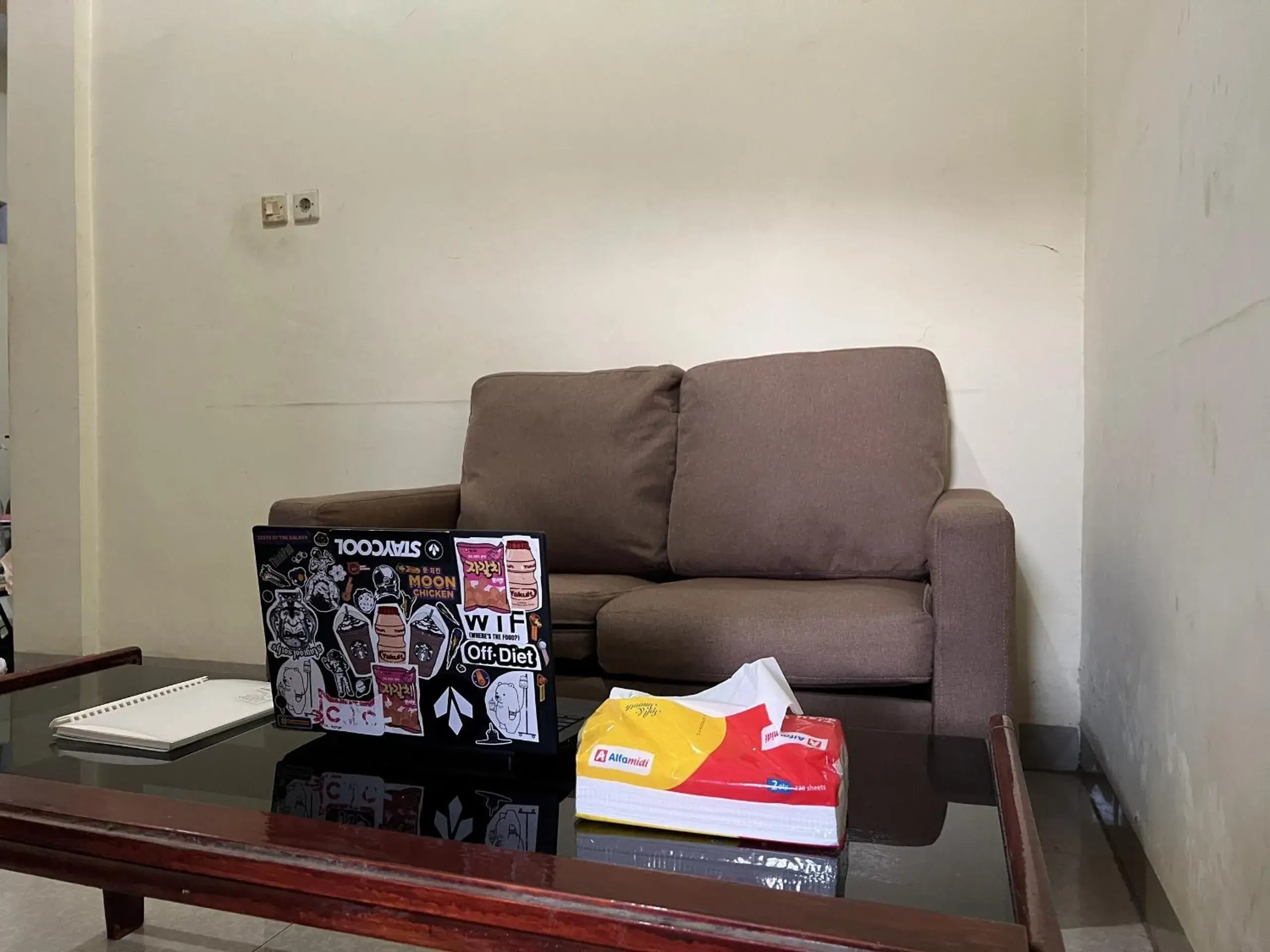 Lobby or reception in Hotel O Wisma Bunda Syariah Near Man Pinrang Lobby or reception in Hotel O Wisma Bunda Syariah Near Man Pinrang