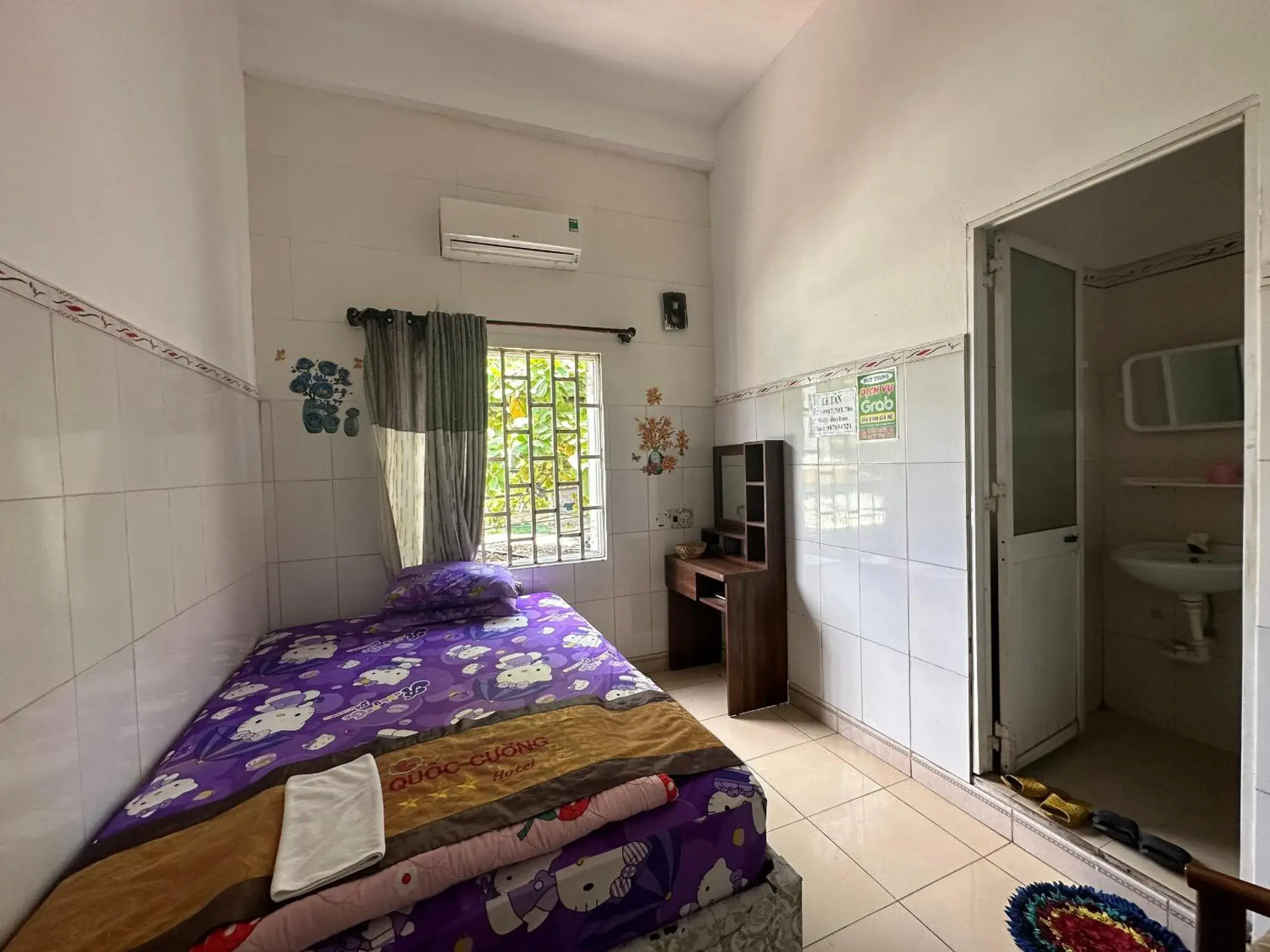 Bedroom, Bed in SPOT ON 1188 Motel Hoa Cam Bedroom, Bed in SPOT ON 1188 Motel Hoa Cam