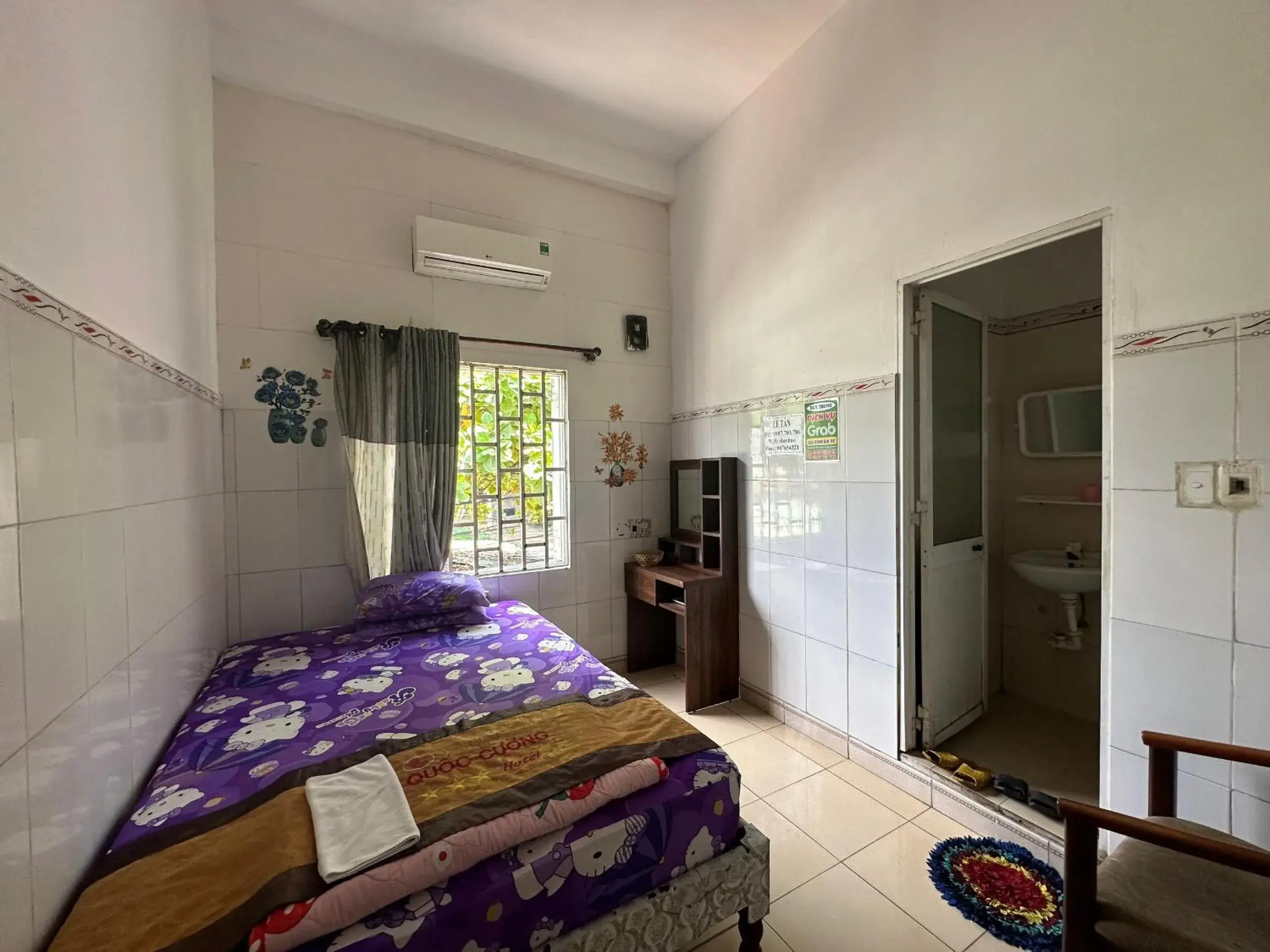 Bedroom, Bed in SPOT ON 1188 Motel Hoa Cam Bedroom, Bed in SPOT ON 1188 Motel Hoa Cam