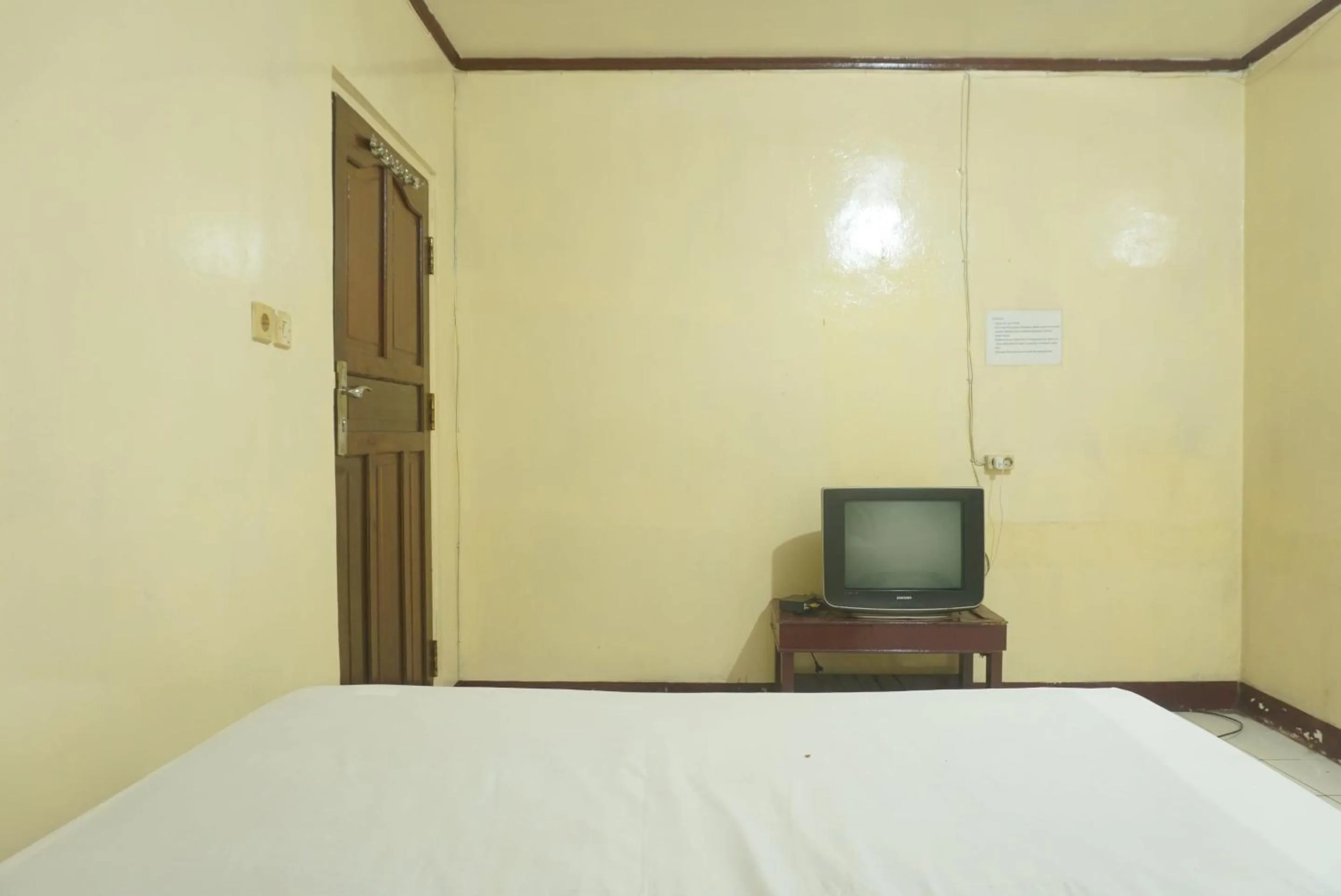 Bedroom, Bed in Hotel O Rumah Massagena Syariah Near Gedung Olahraga Enrekang