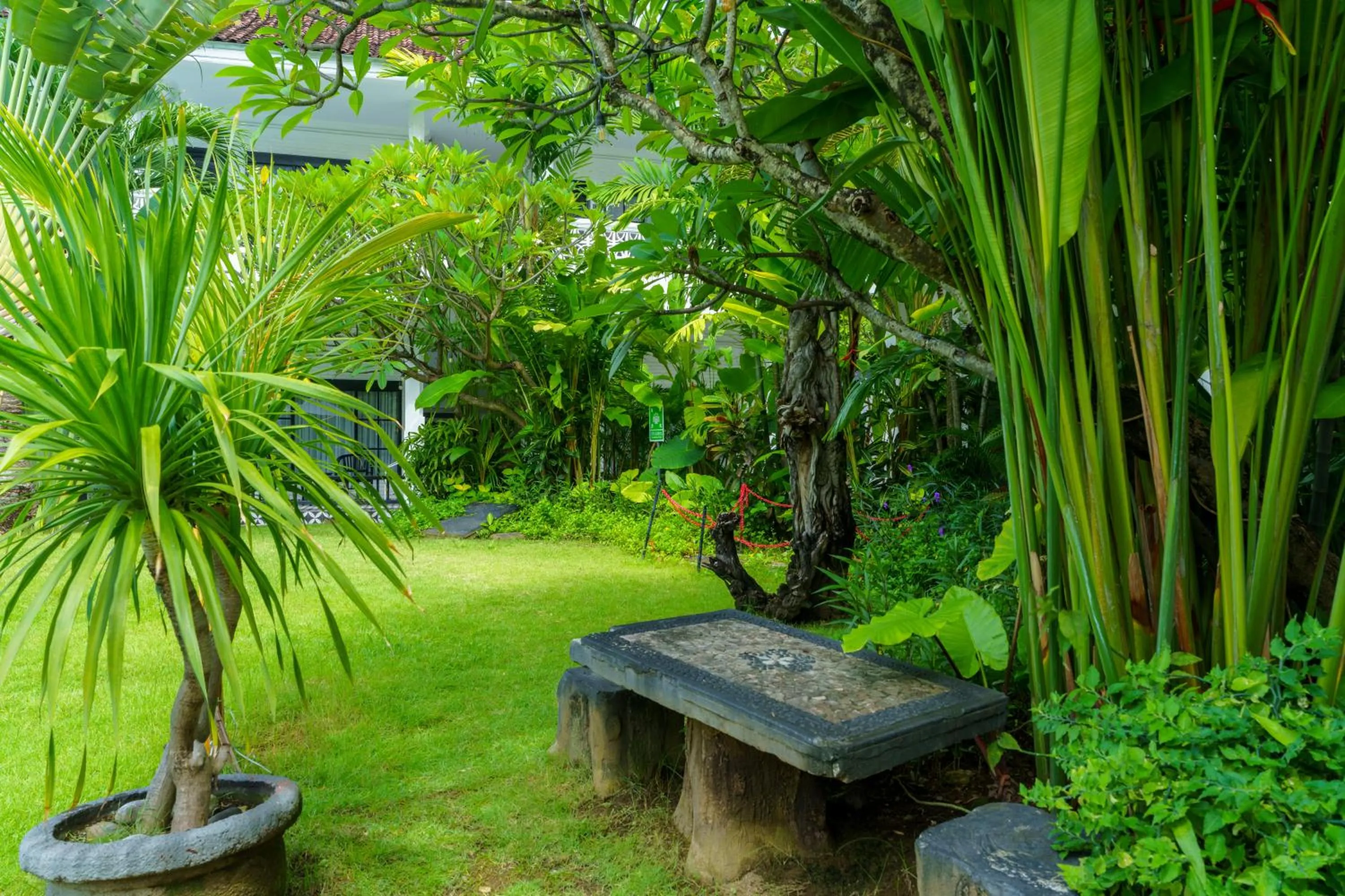 Garden in Casa Wina Kuta by The Wina Resorts