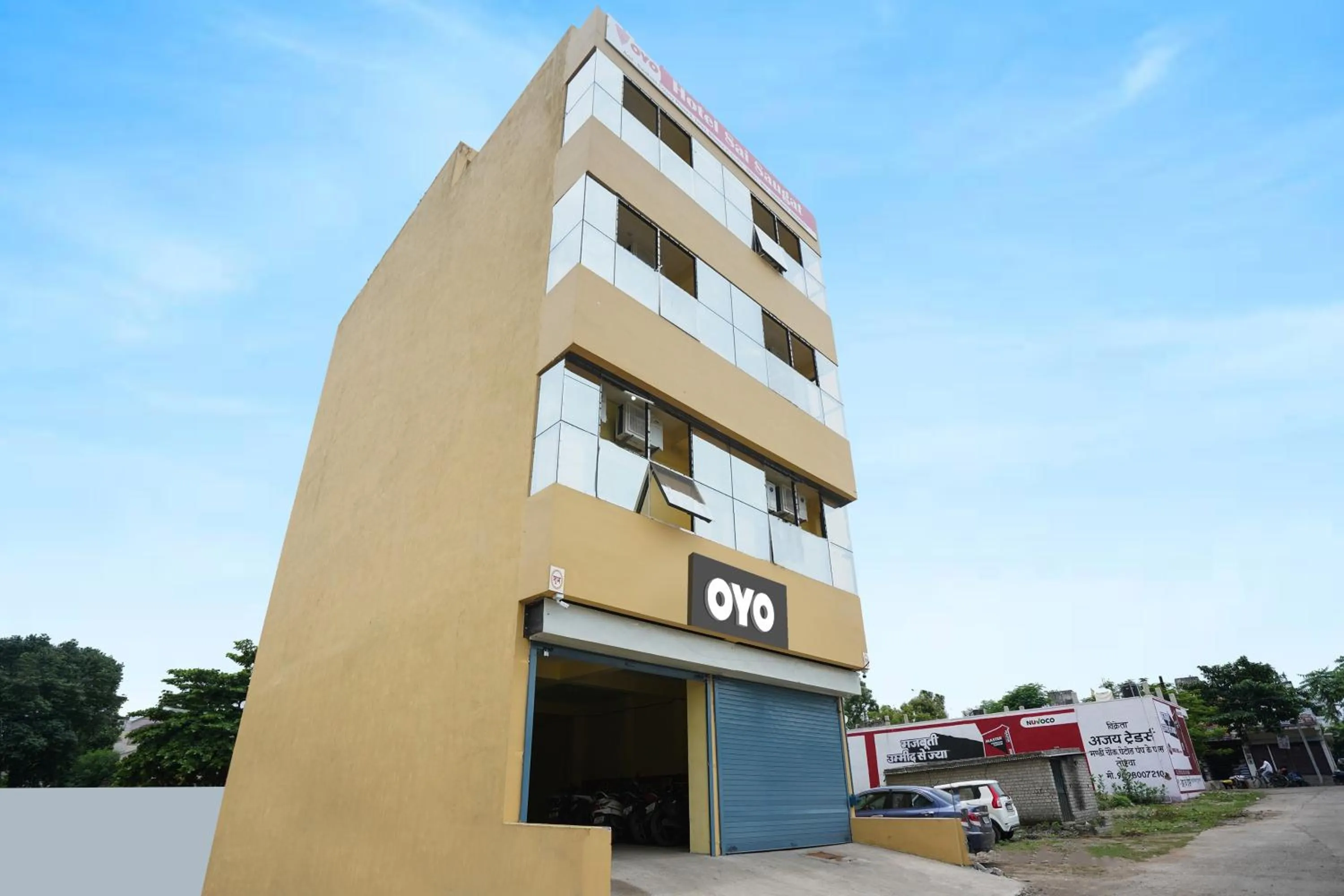 Facade/entrance in Hotel O Sai Saugat