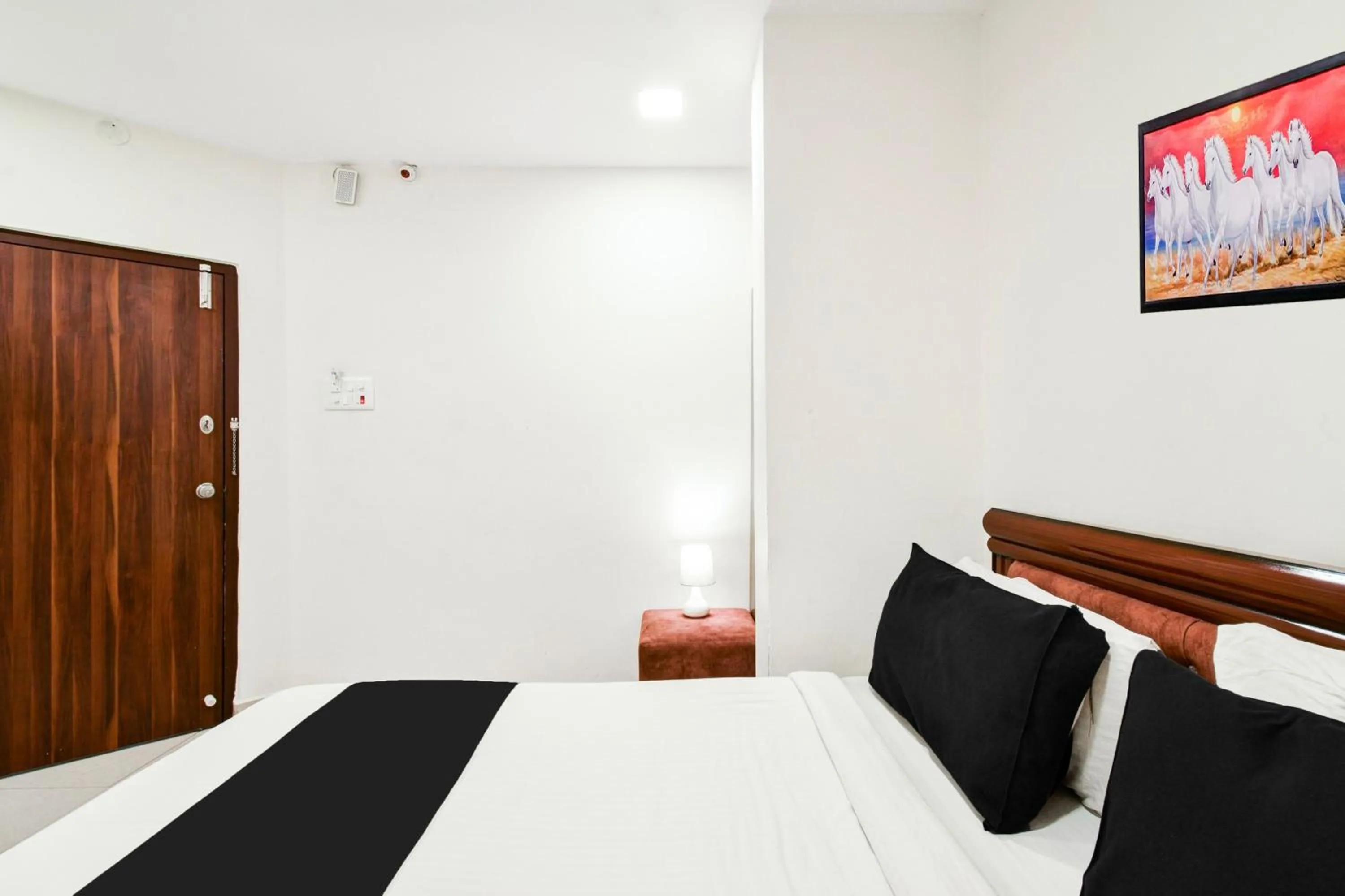 Bedroom, Bed in Super Collection O Madhapur