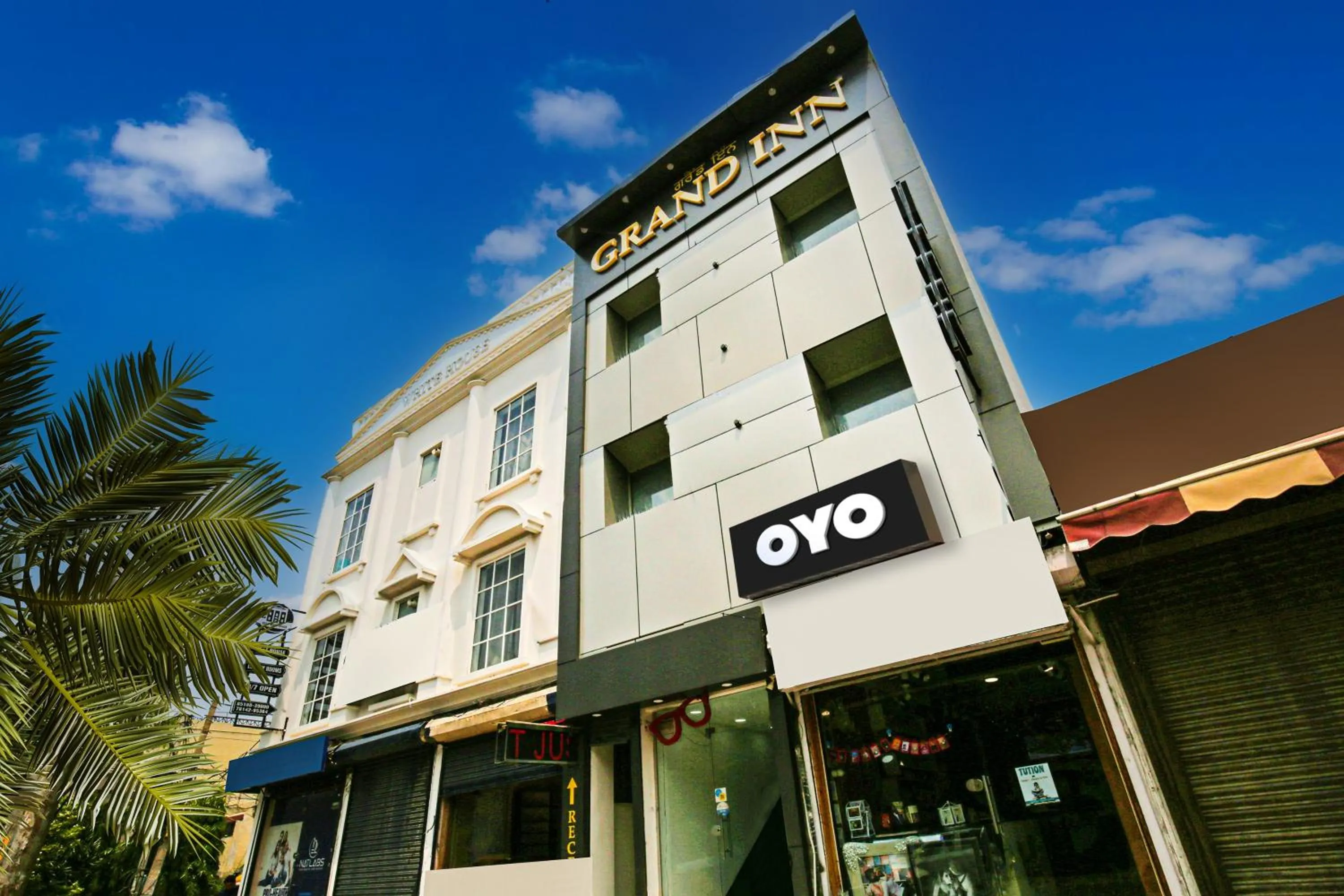 Facade/entrance in Hotel O Grand Inn
