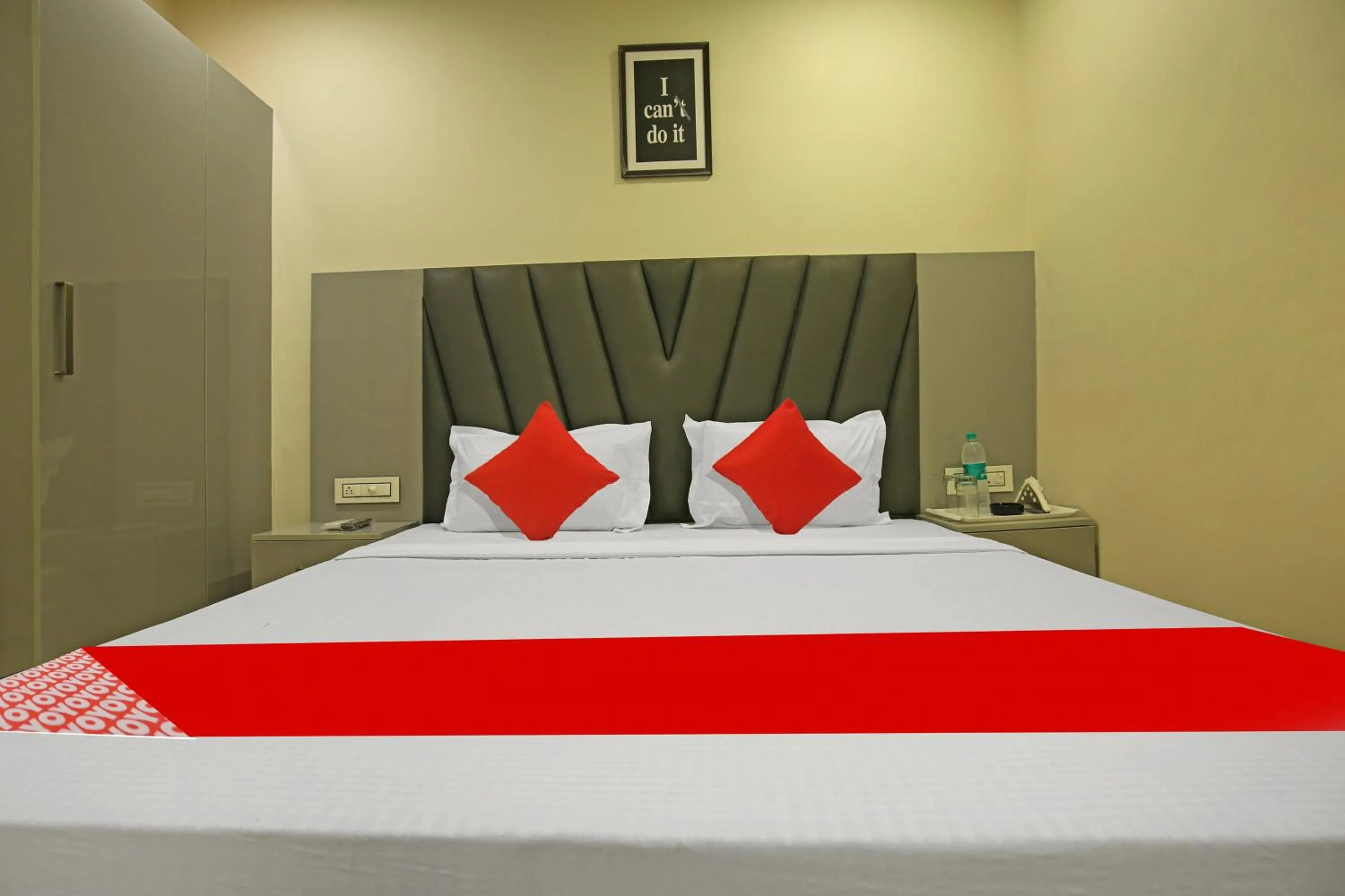 Bedroom in Hotel O Grand Inn