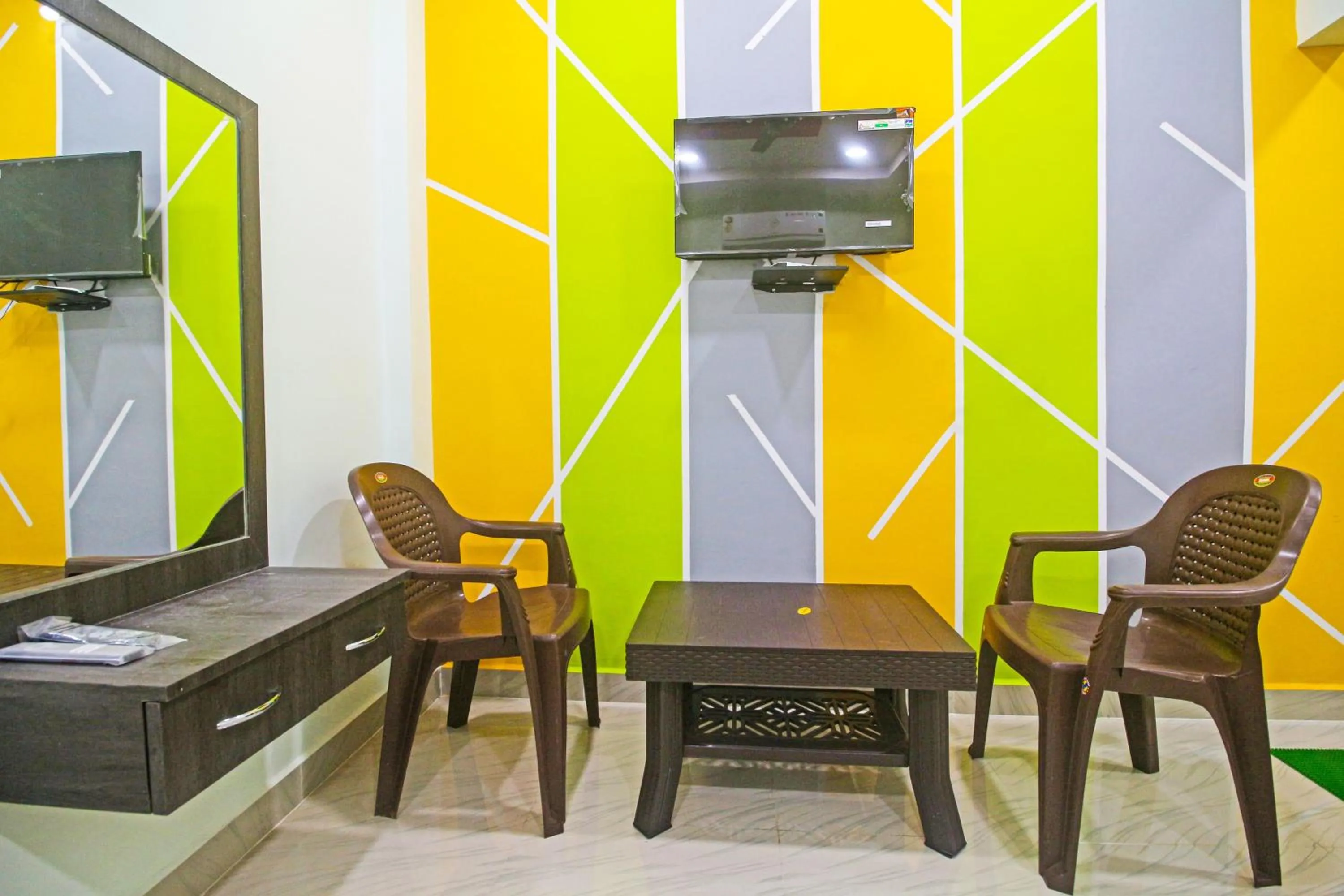 Bedroom in Hotel O Mh