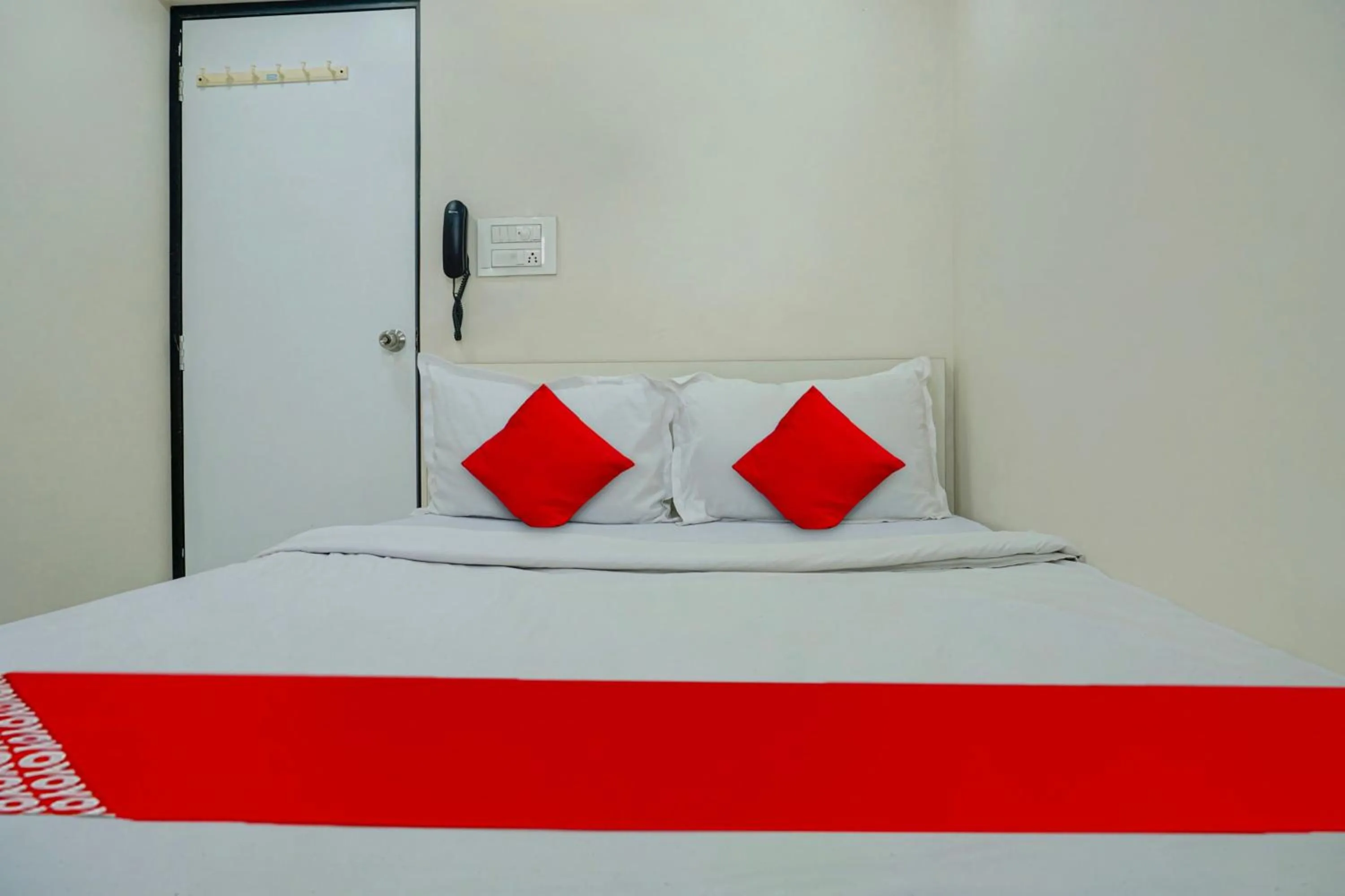 Bedroom, Bed in Hotel O Happy Homely Stay