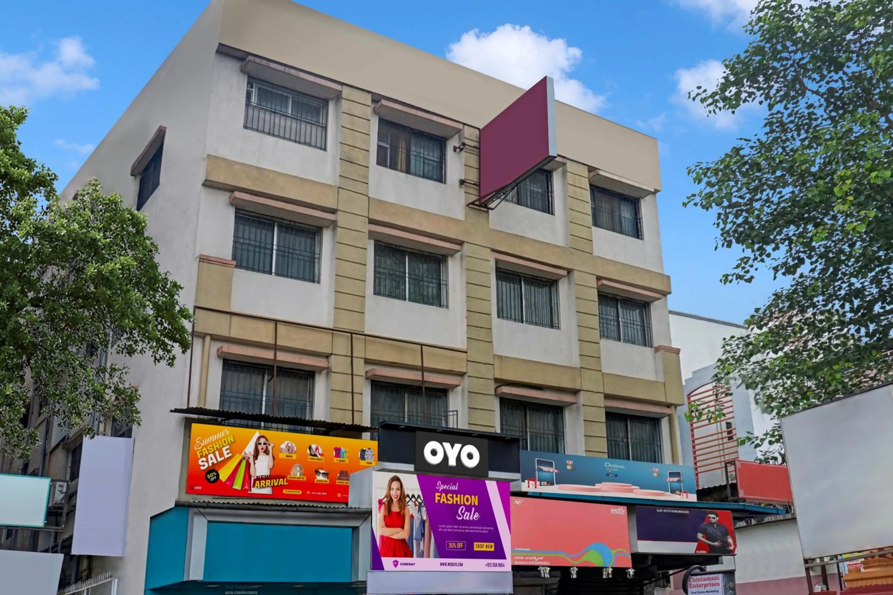 Facade/entrance in Hotel O Happy Homely Stay