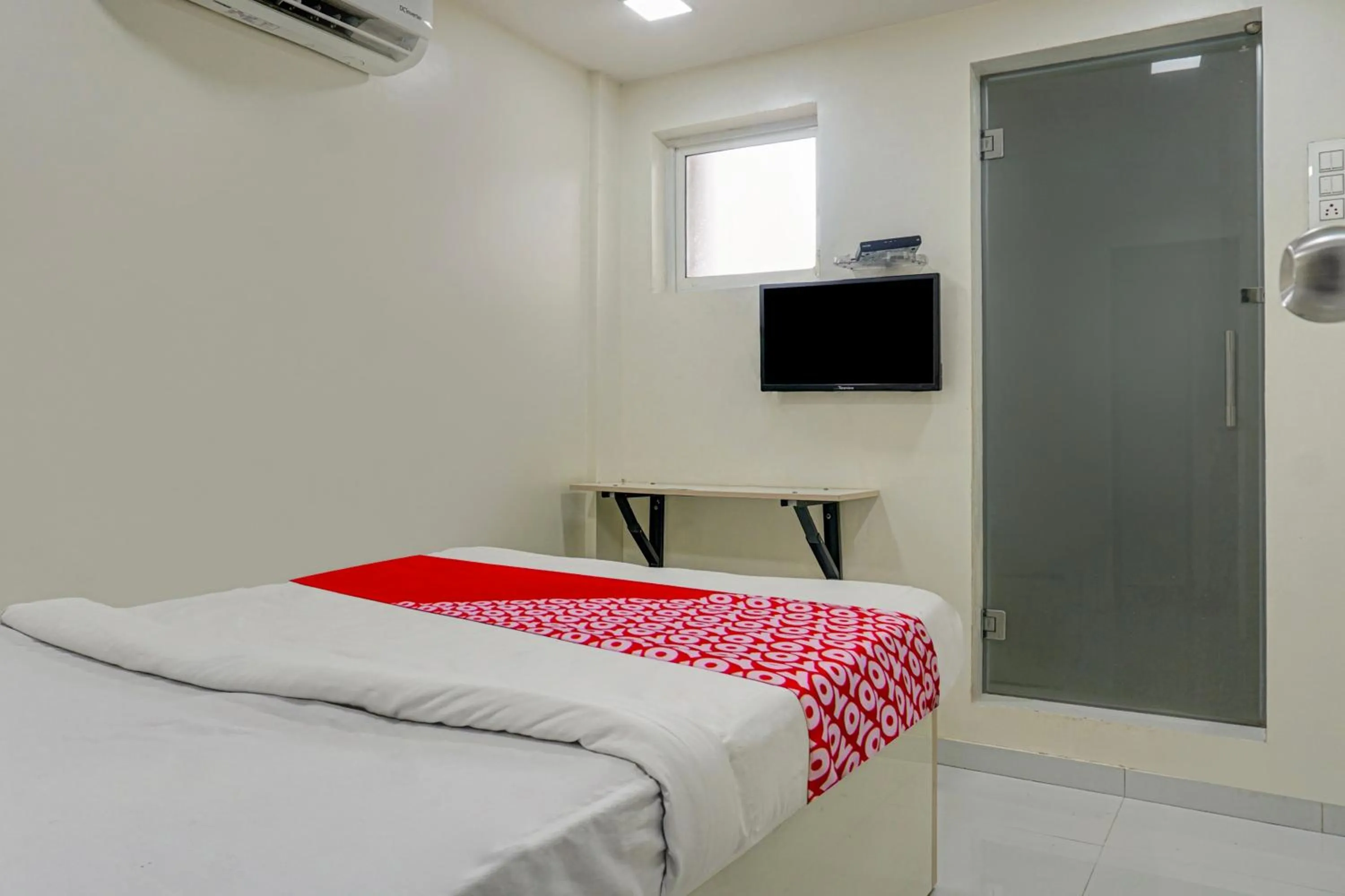 Bedroom, Bed in Hotel O Happy Homely Stay