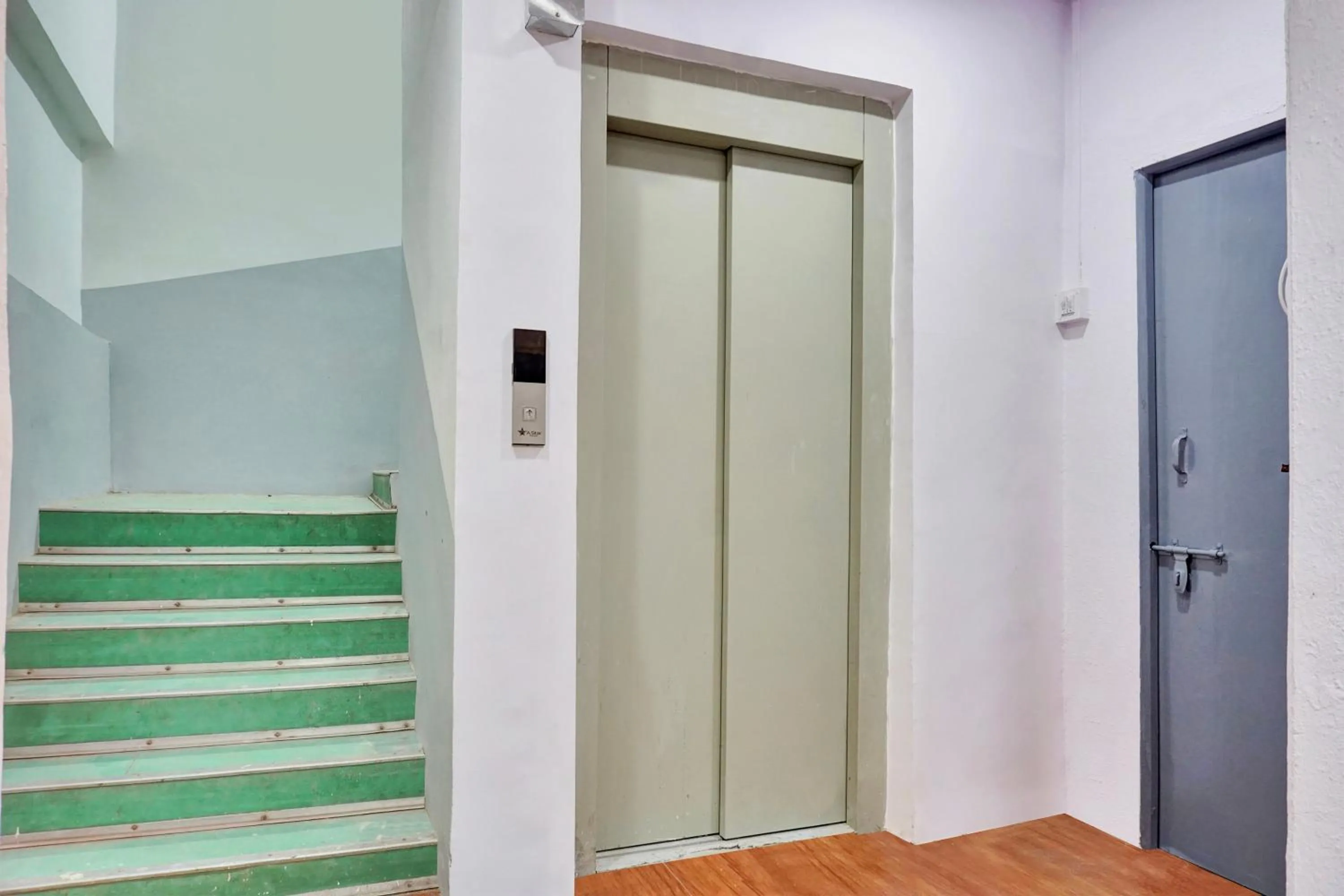 Facade/entrance in Hotel O Aru Sai