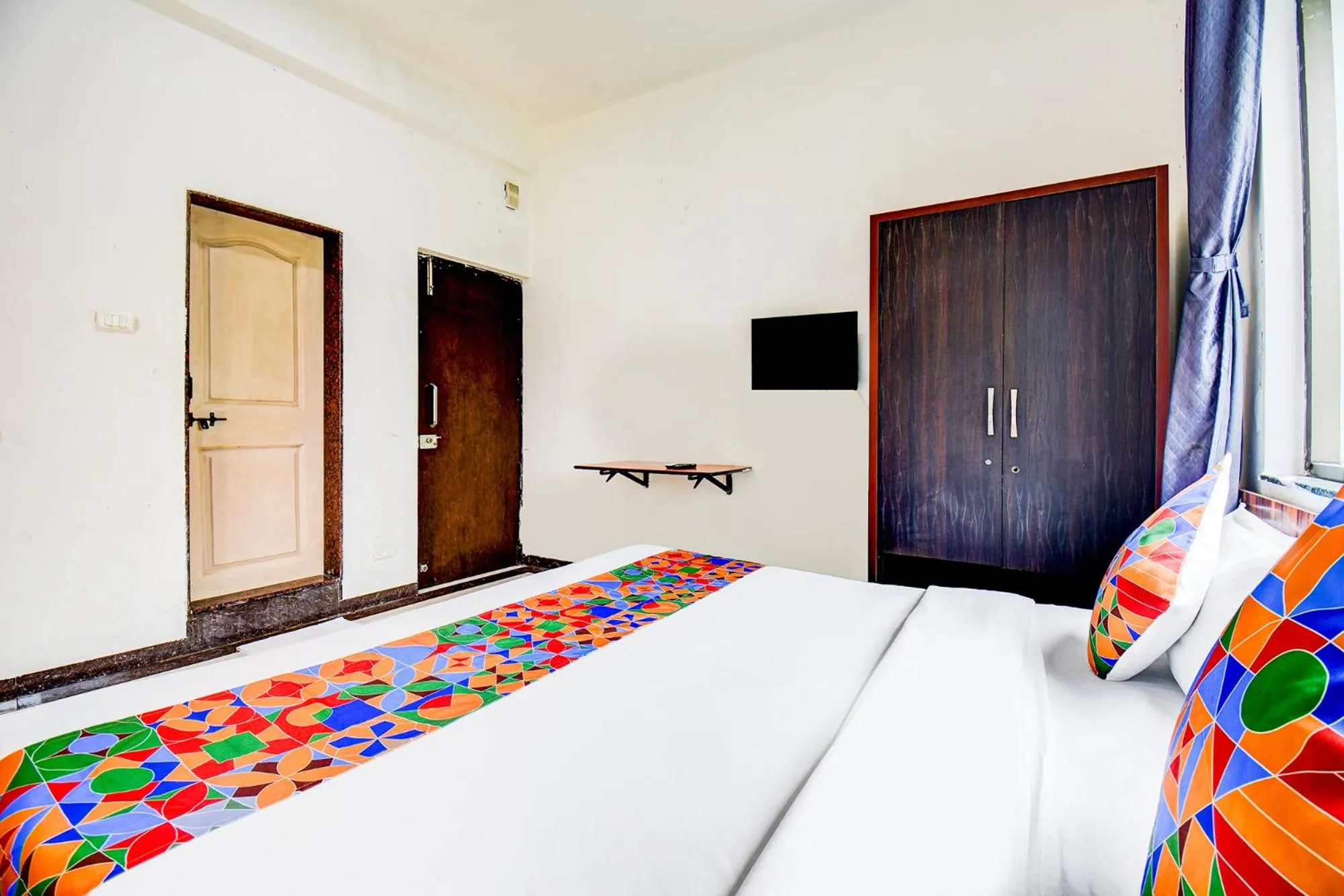 Bed in Via Sahil Residency