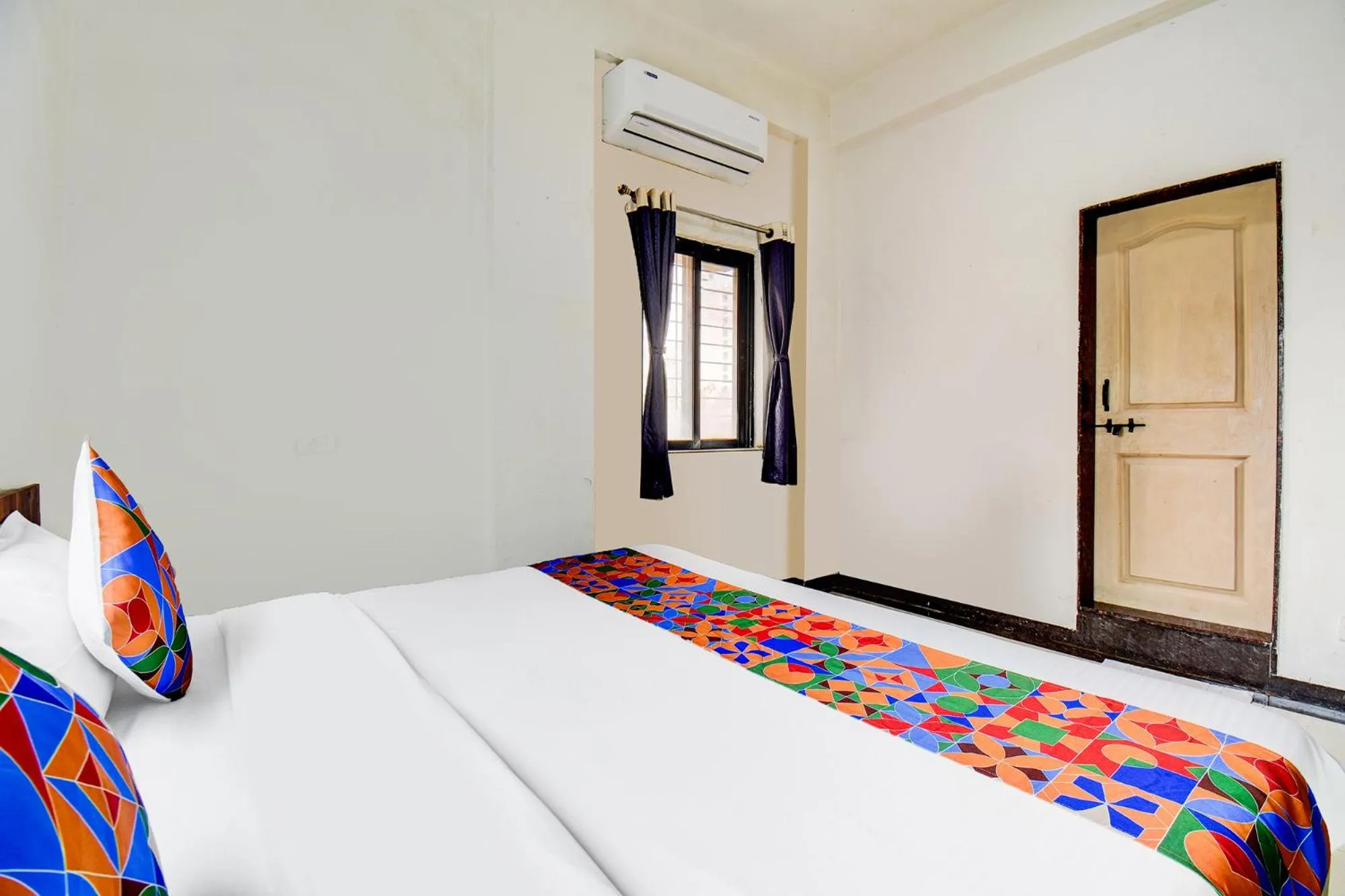 Bed in Via Sahil Residency