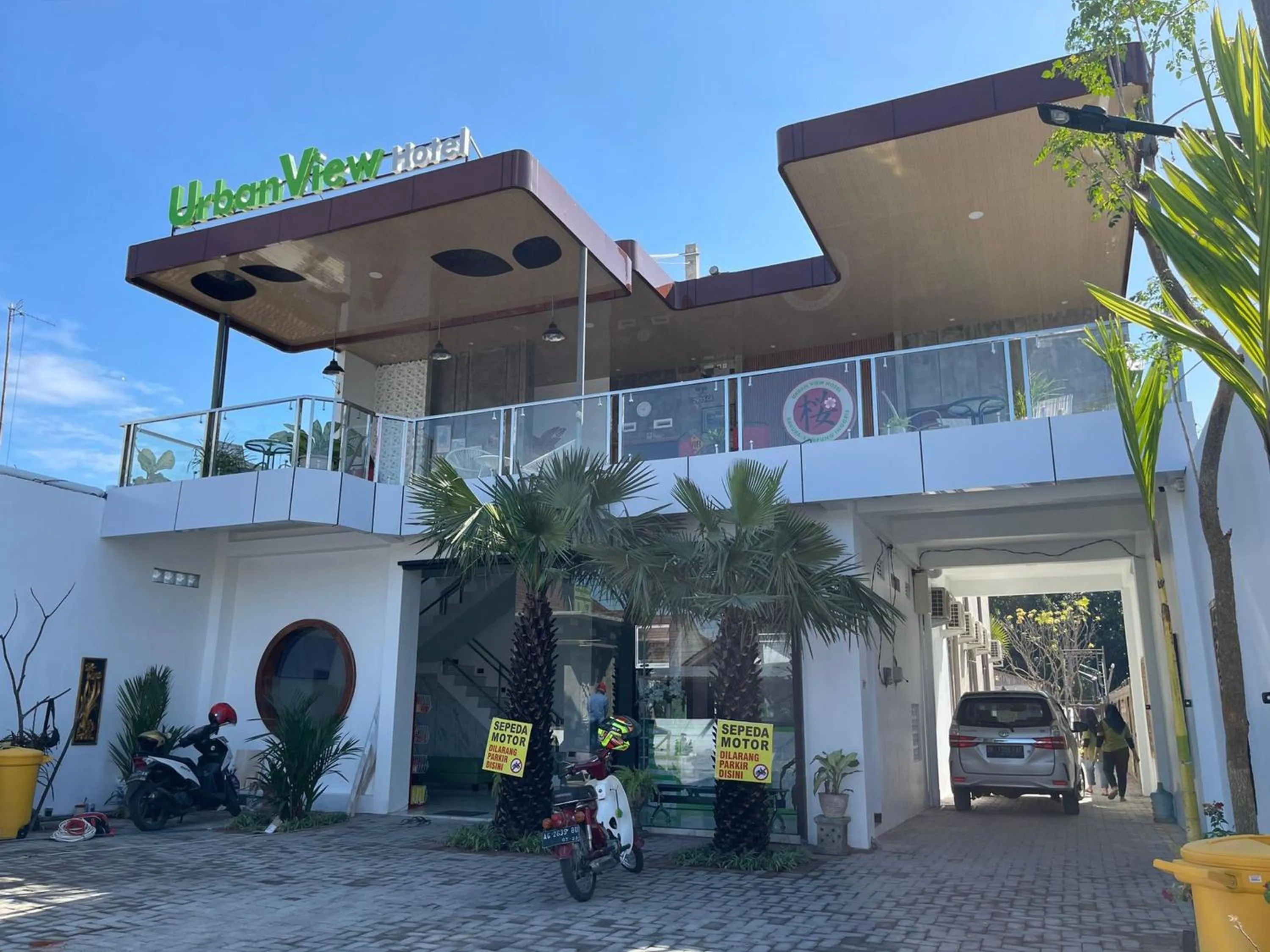 Property building in Urbanview Hotel Sakura Kampung Inggris Pare by RedDoorz