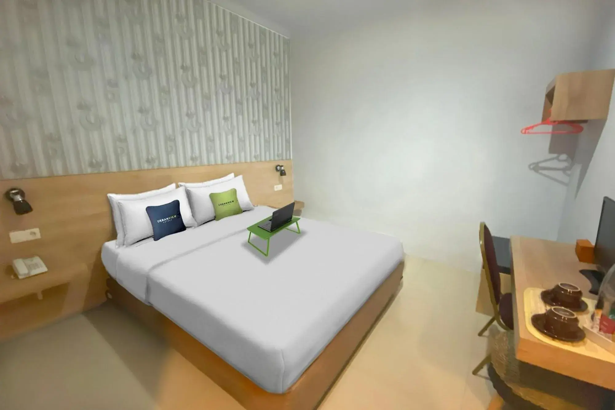 Superior Double Room in Urbanview Hotel Mulia Indah Palopo Superior Double Room in Urbanview Hotel Mulia Indah Palopo