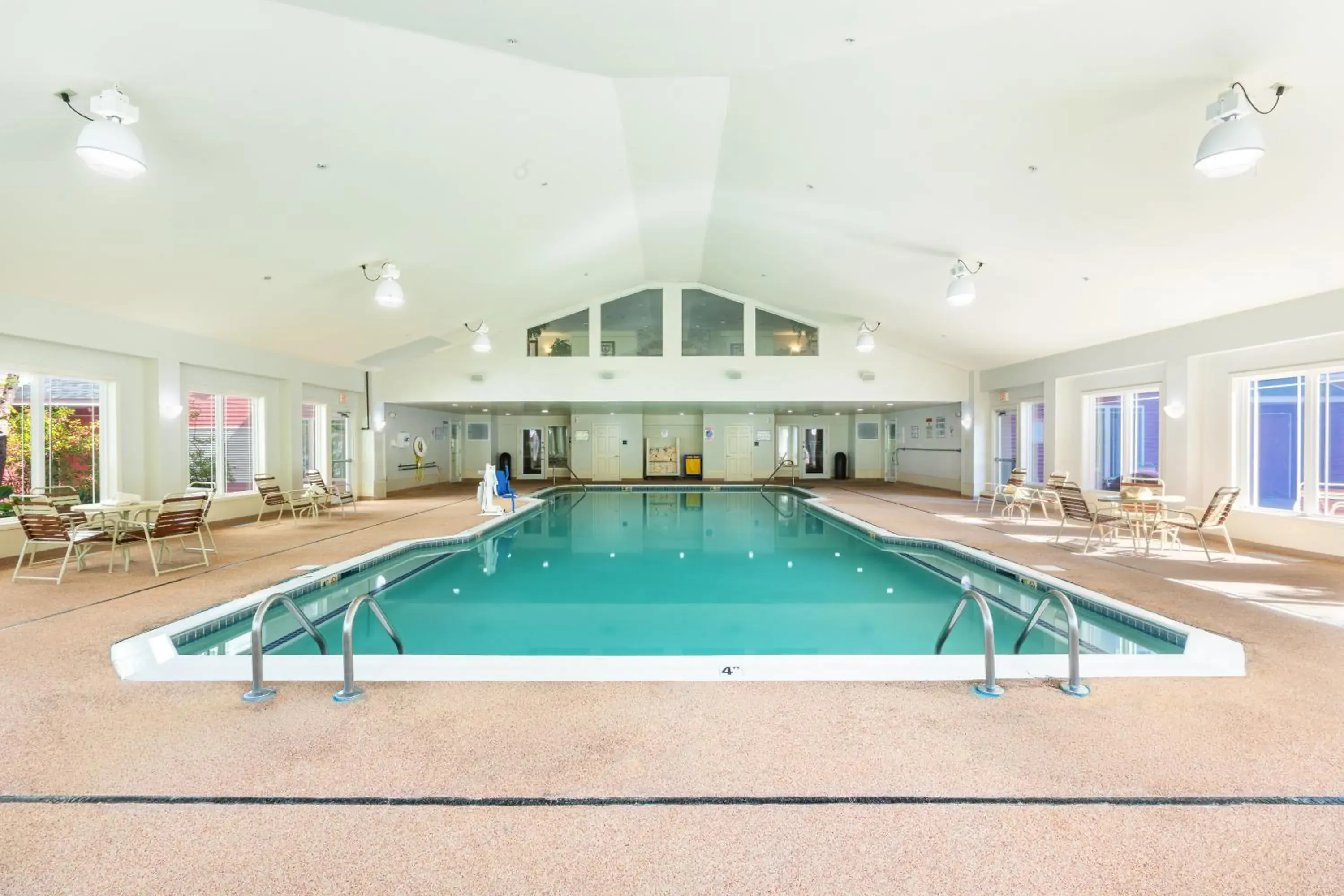 Swimming pool in Berkshire Mountain Lodge Swimming pool in Berkshire Mountain Lodge