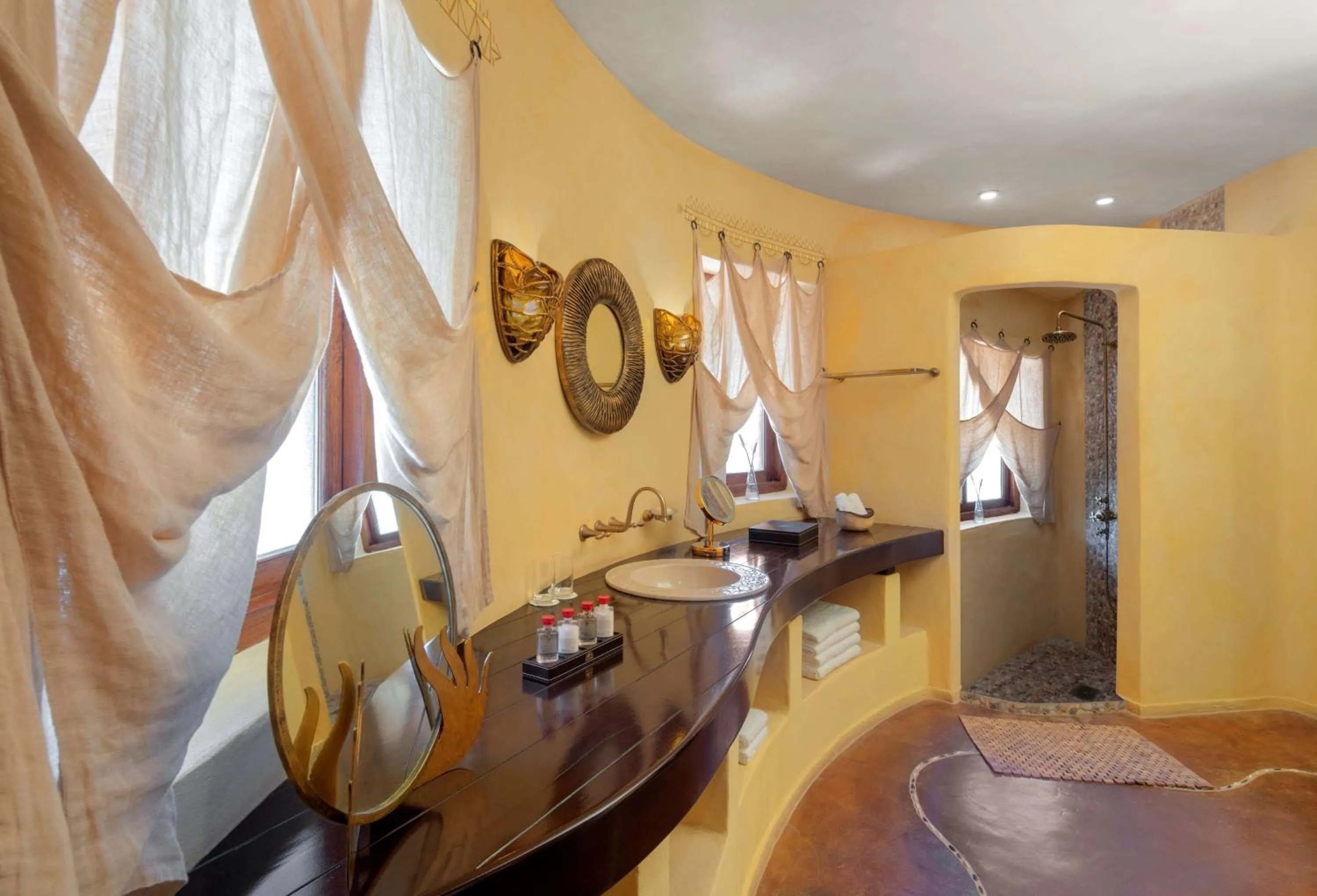 Bathroom in Nofa Riyadh, A Radisson Collection Resort