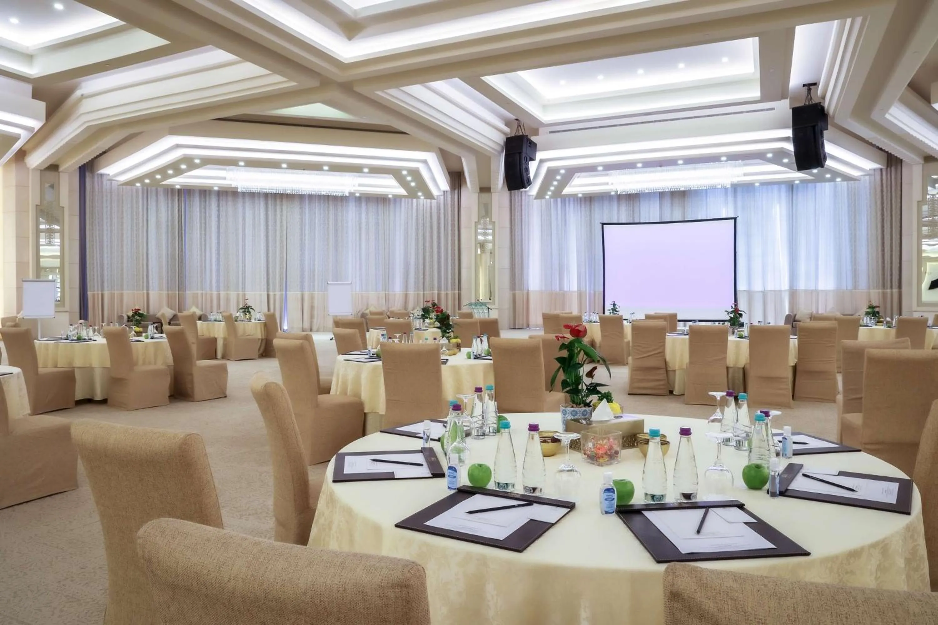 Banquet/Function facilities in Nofa Riyadh, A Radisson Collection Resort