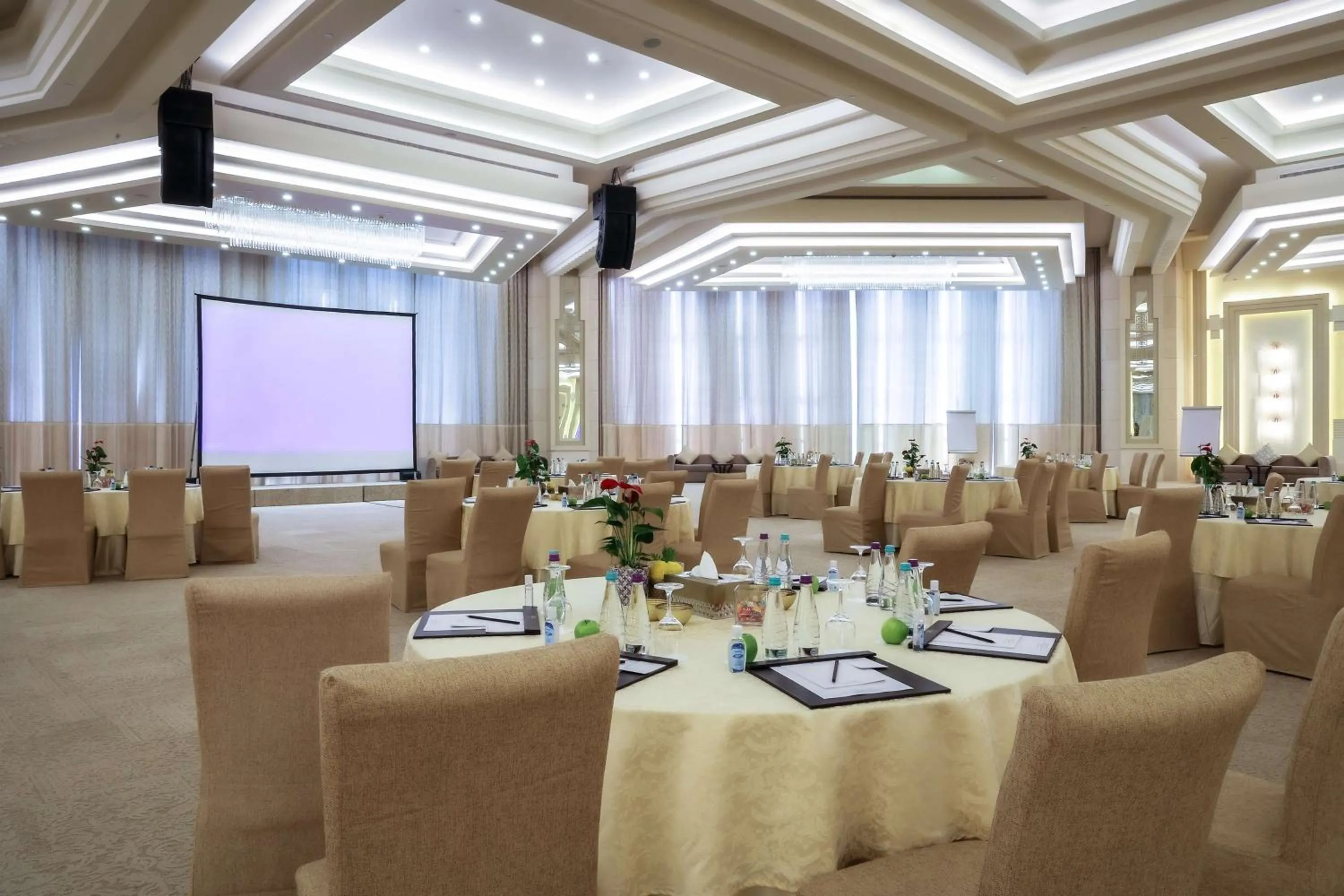 Banquet/Function facilities in Nofa Riyadh, A Radisson Collection Resort