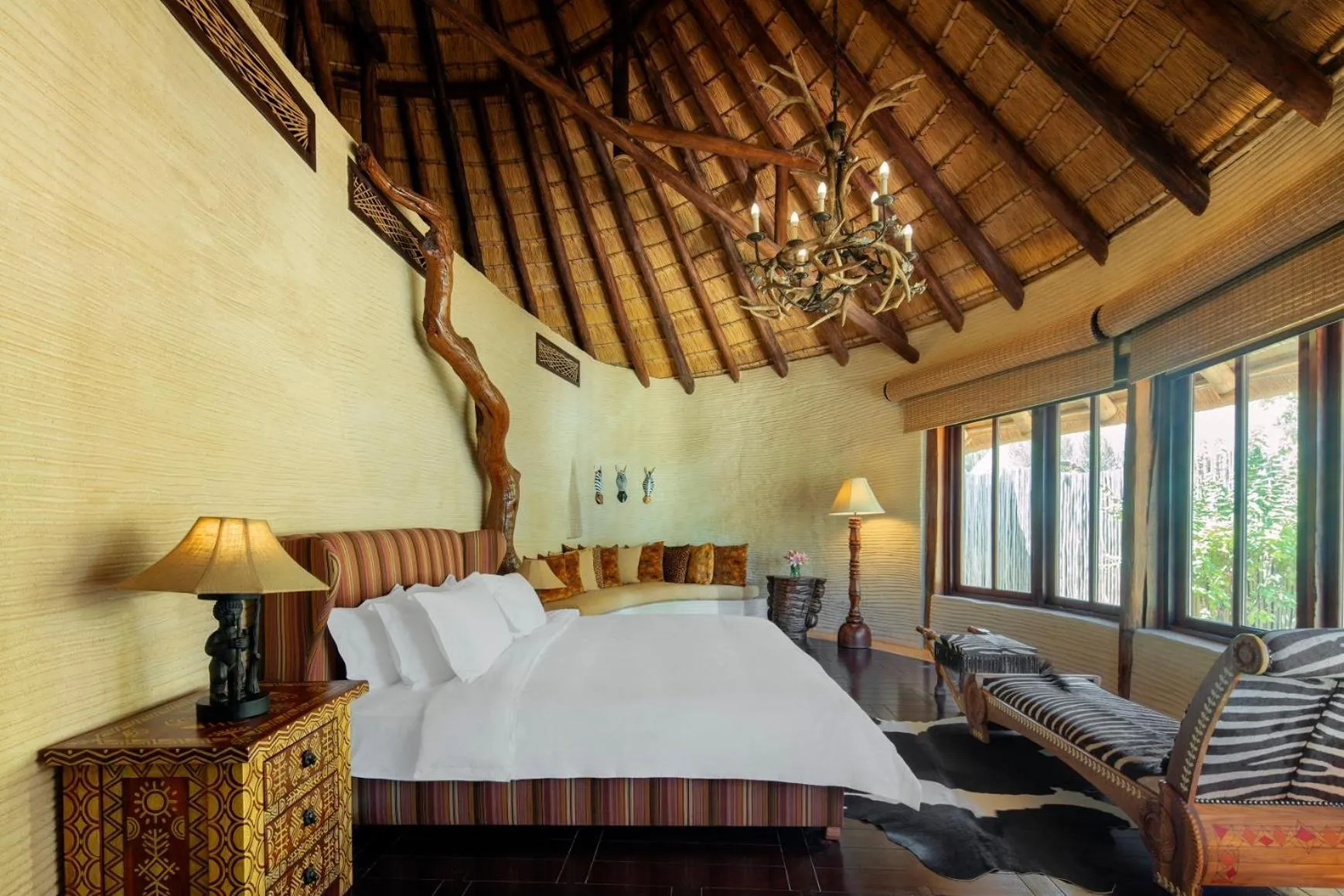 Bedroom, Bed in Nofa Riyadh, A Radisson Collection Resort