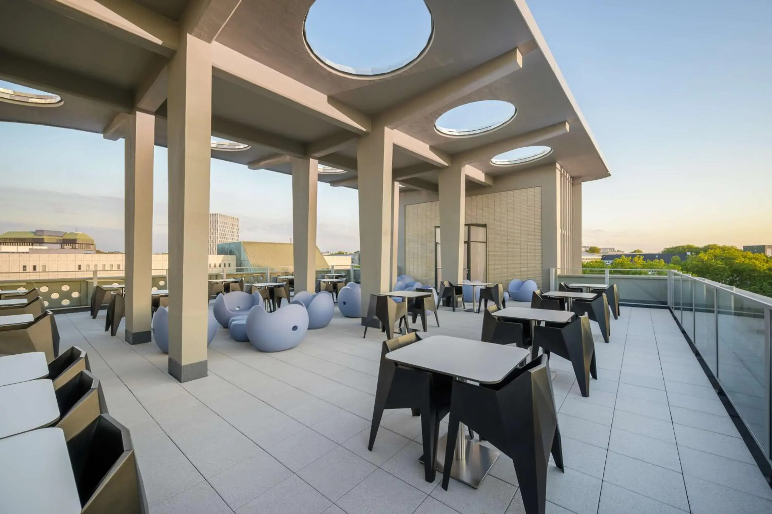 Lounge or bar in Prize by Radisson, Dortmund City Lounge or bar in Prize by Radisson, Dortmund City