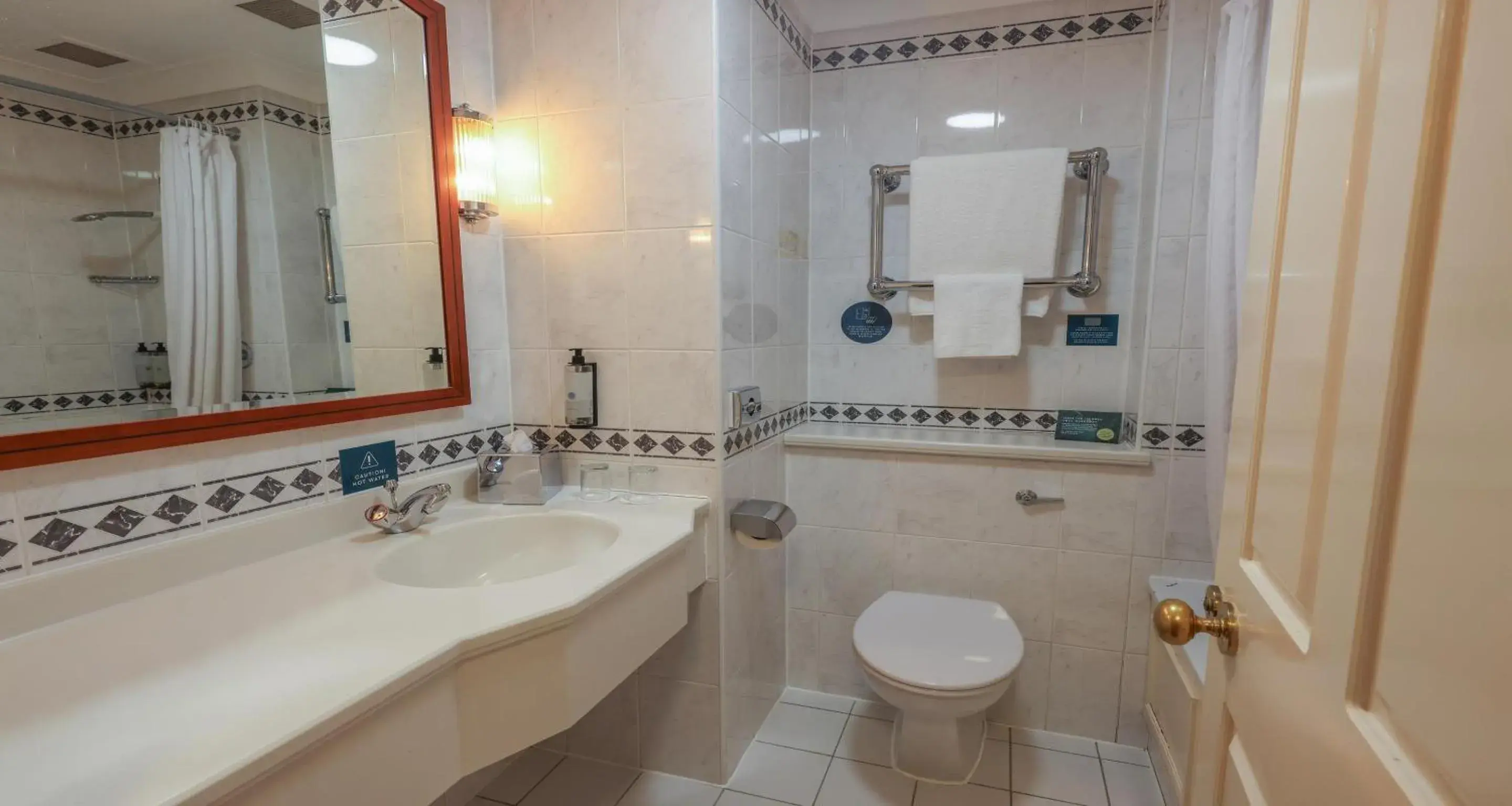 Bedroom in Derby Mickleover Hotel, BW Signature Collection Bedroom in Derby Mickleover Hotel, BW Signature Collection