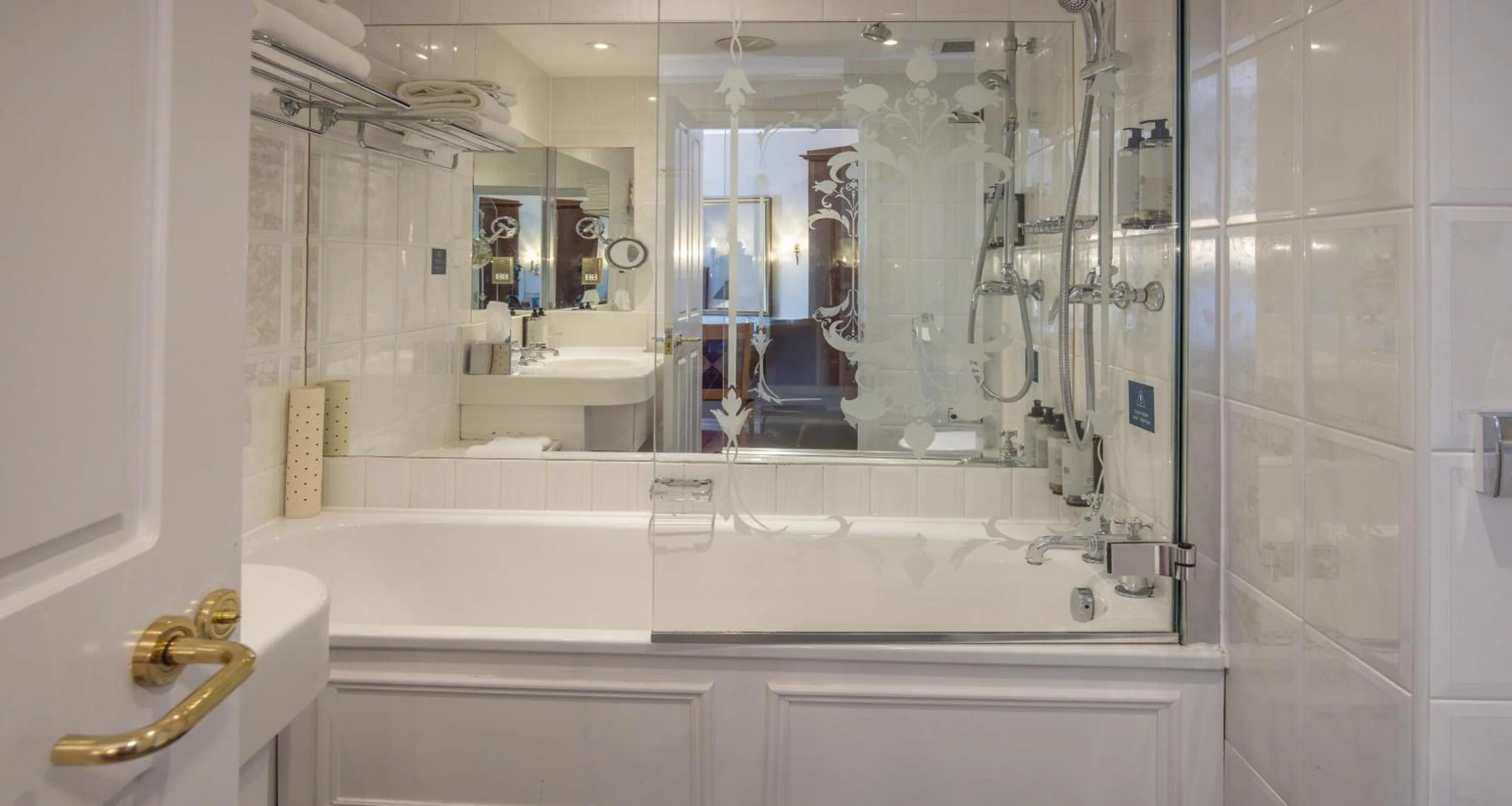 Bedroom in Derby Mickleover Hotel, BW Signature Collection