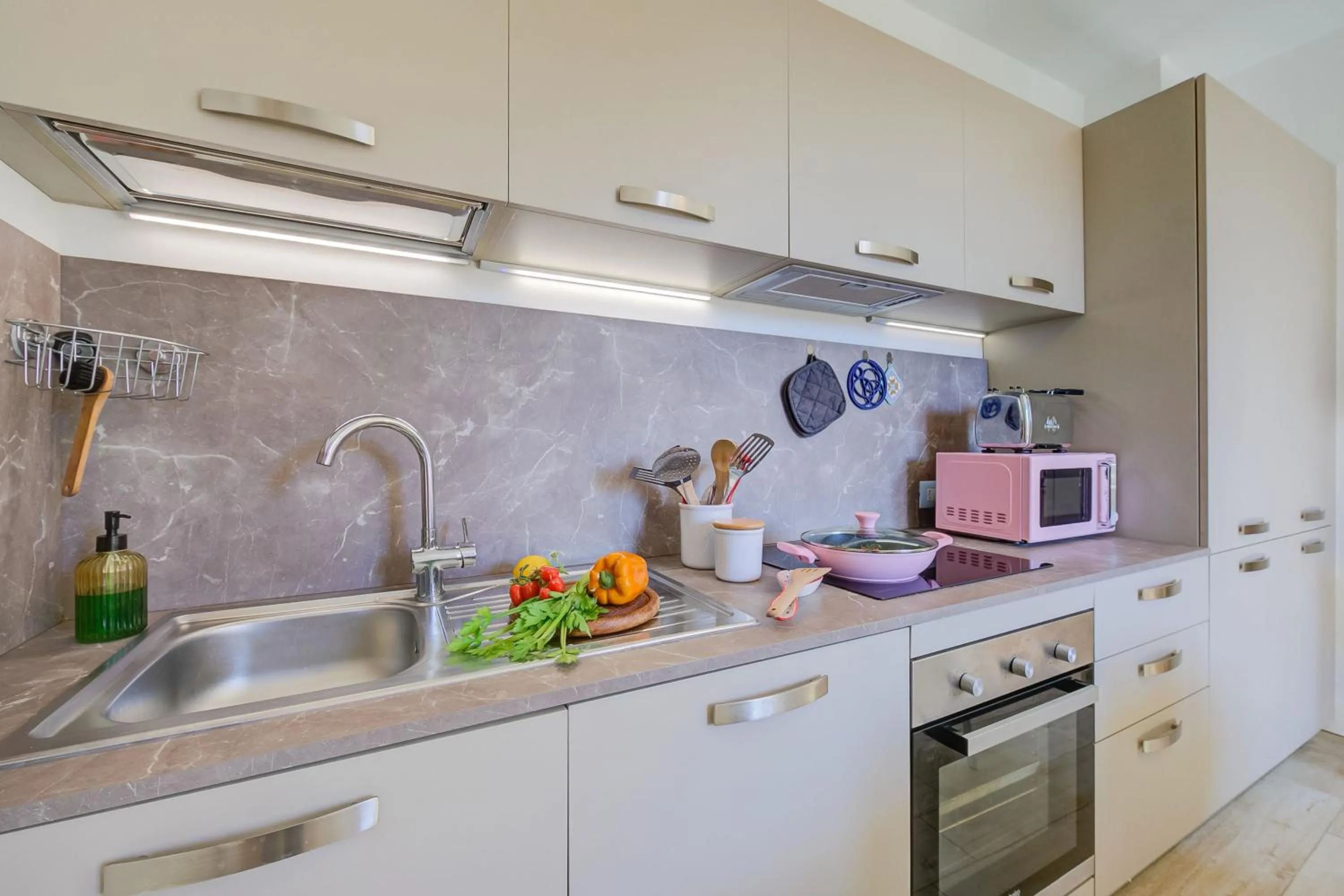 Henry-Historic Center 300m From Lake - Happy Rentals