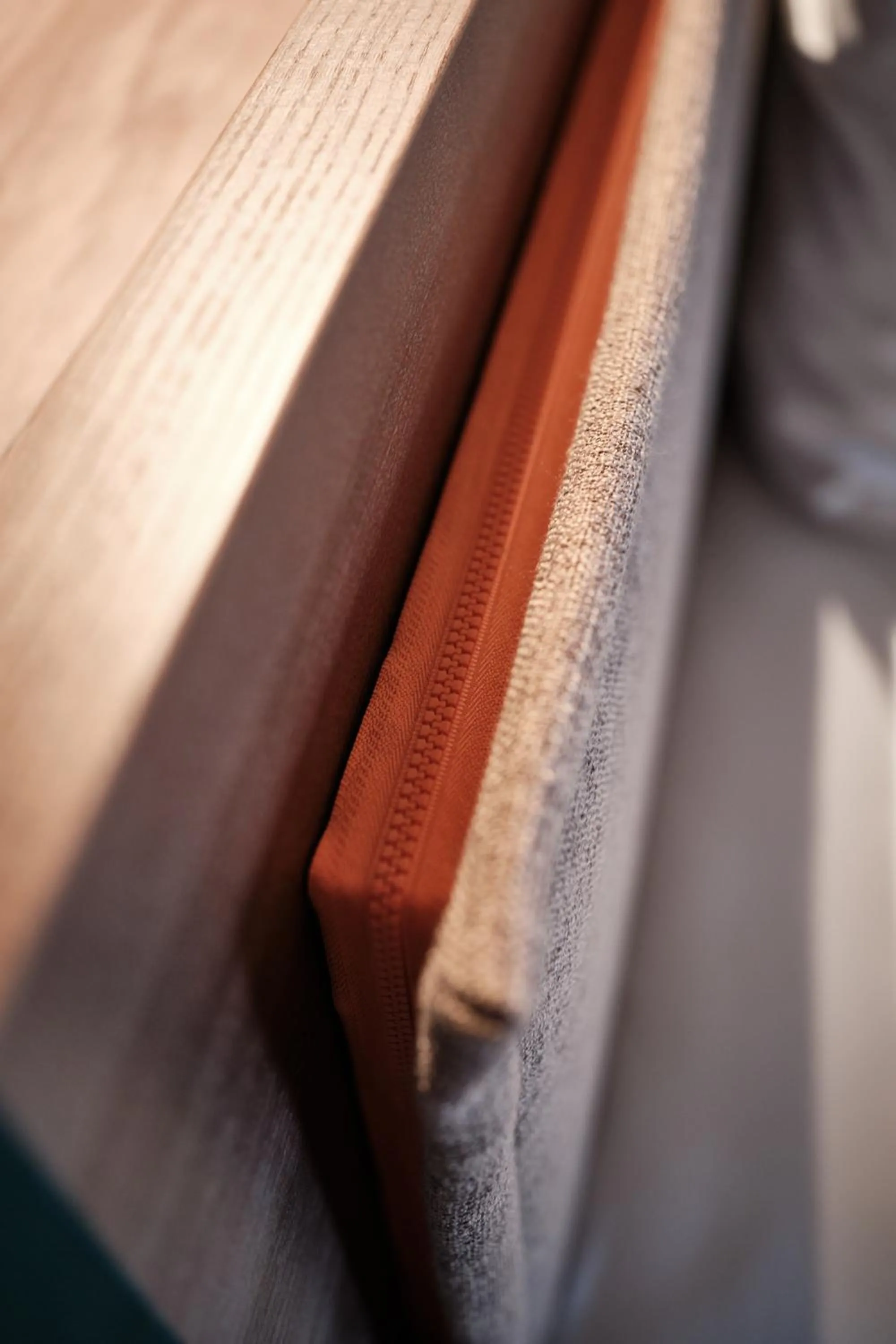 Bed in The Zipper Hotel und Apartments