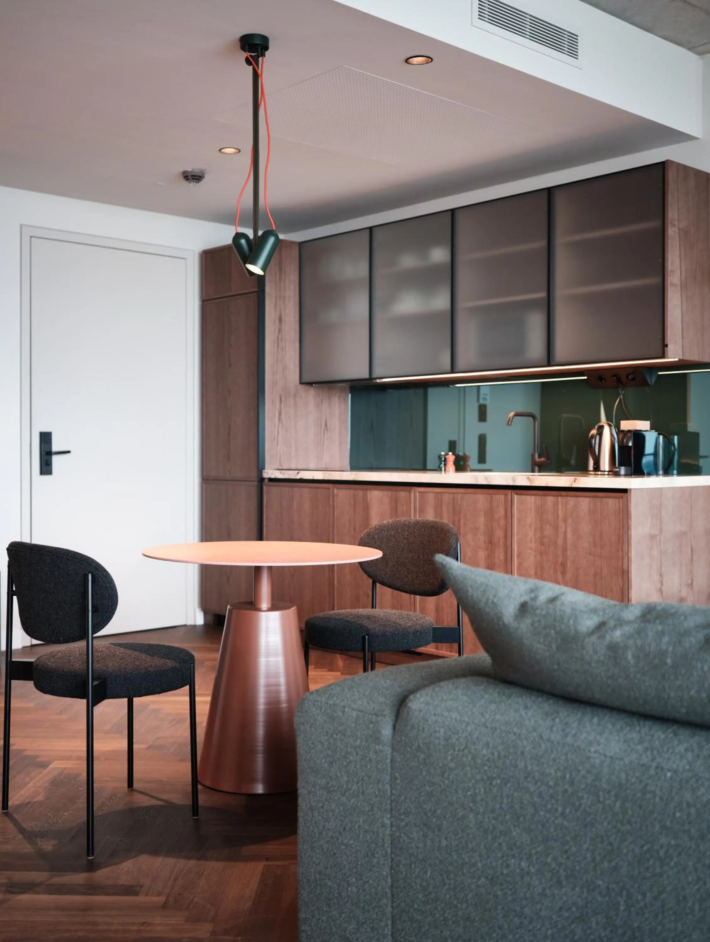 stove in The Zipper Hotel und Apartments