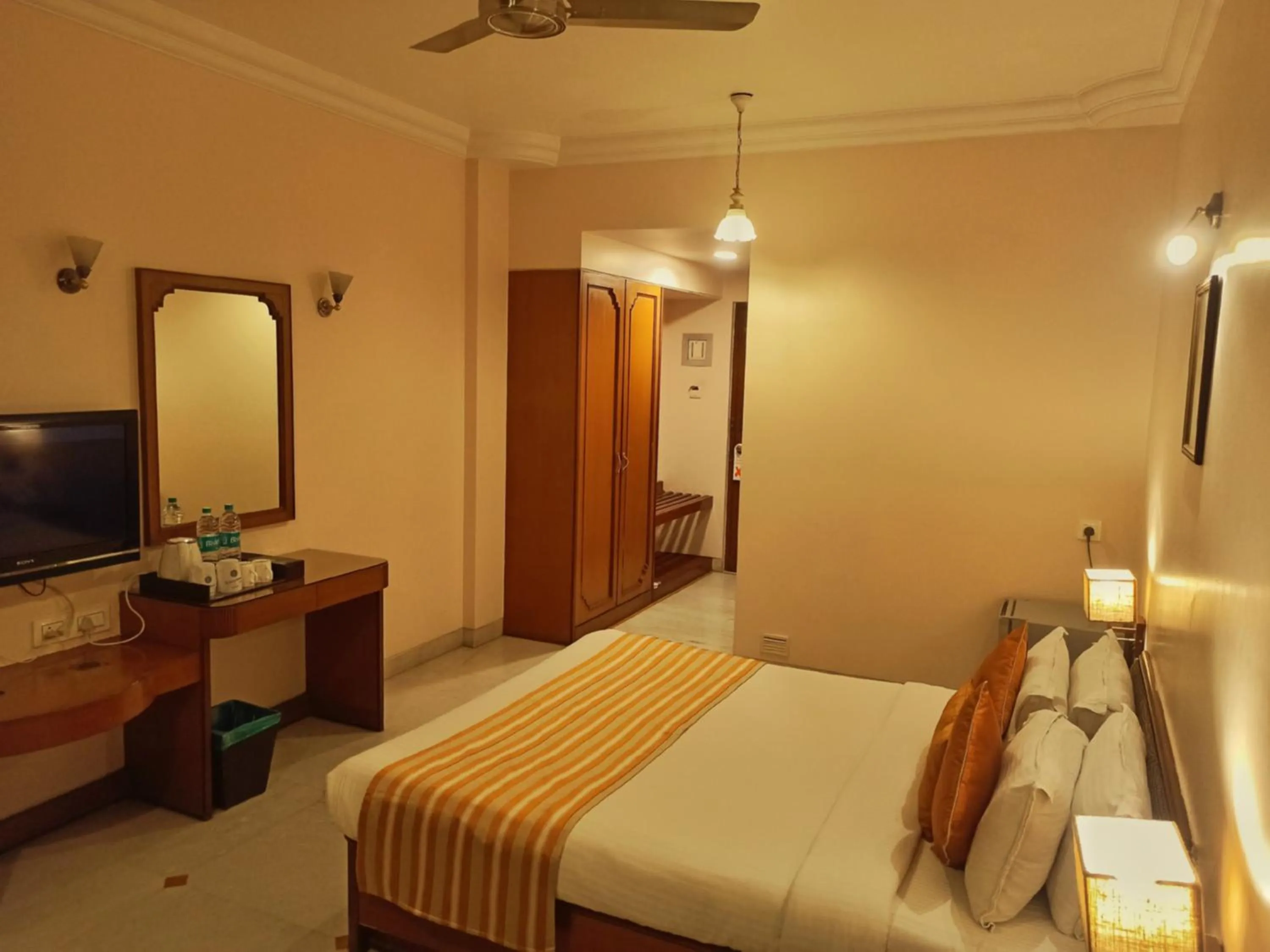 Bed in Kailash Parbat