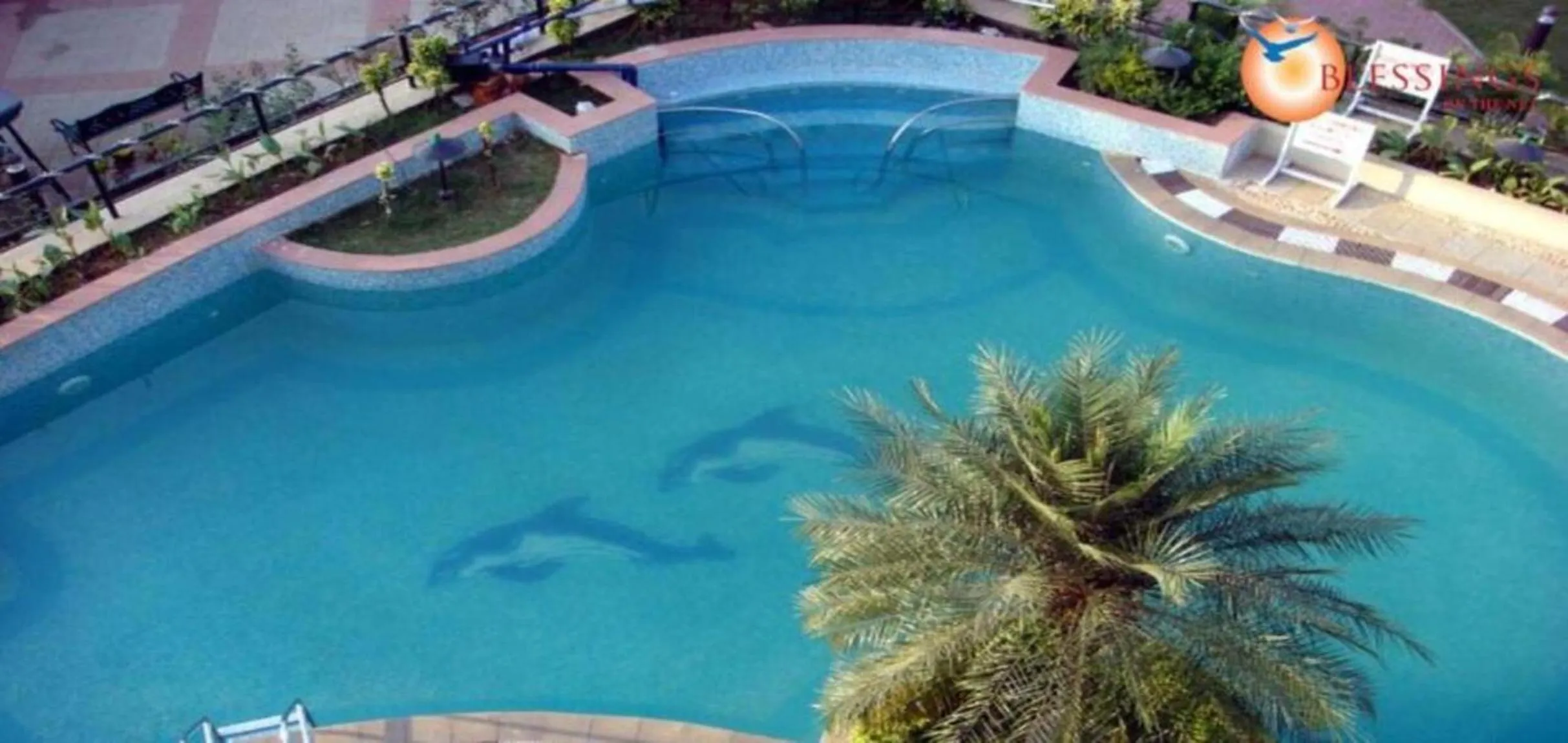 Swimming pool in Kailash Parbat