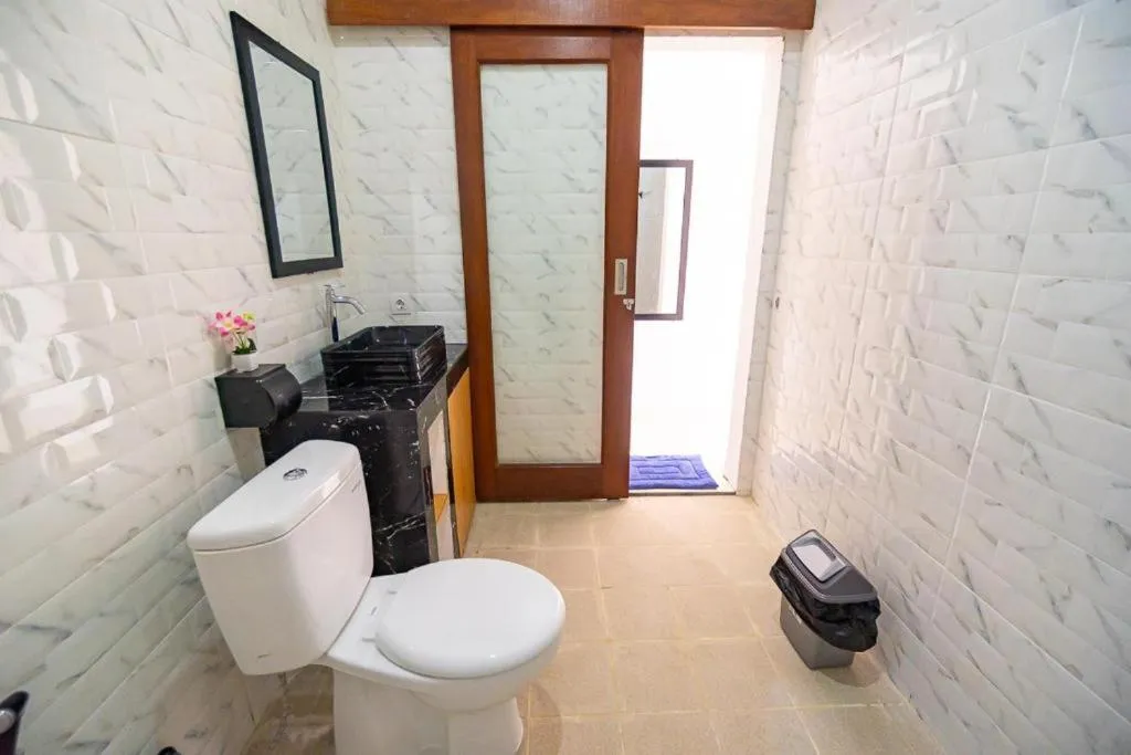 Toilet in Bagas Bagus Guesthouse