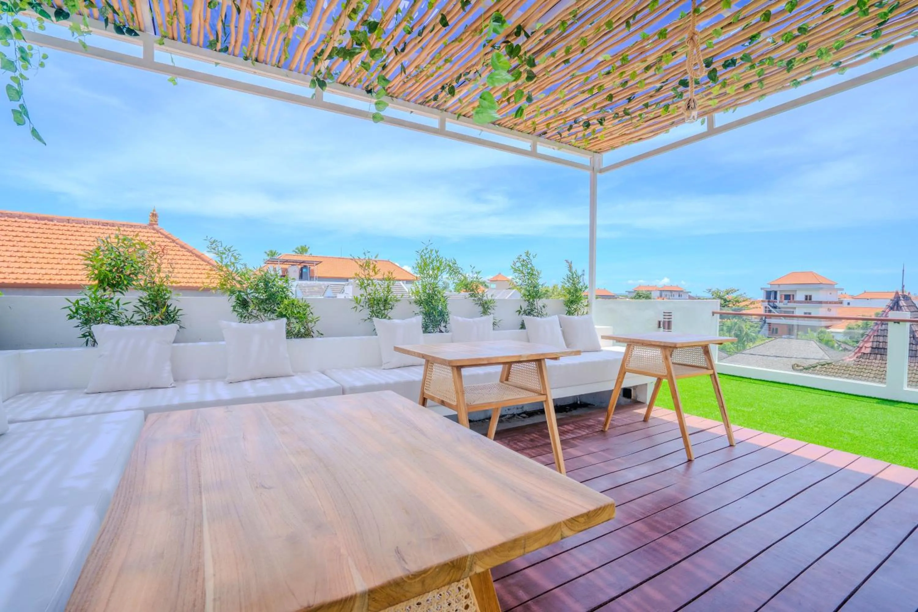 Seating area in Bagas Bagus Guesthouse