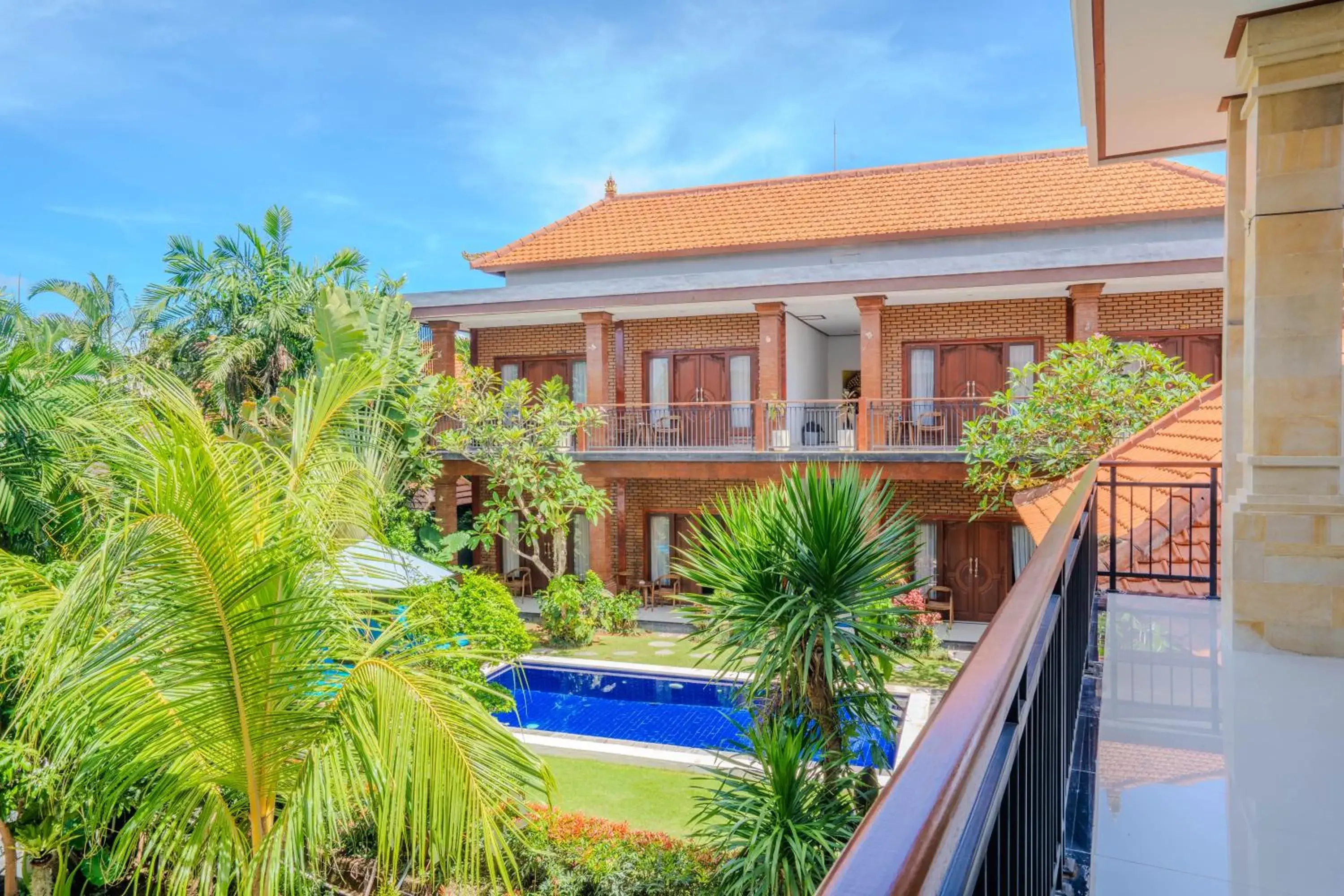 Swimming pool in Bagas Bagus Guesthouse Swimming pool in Bagas Bagus Guesthouse