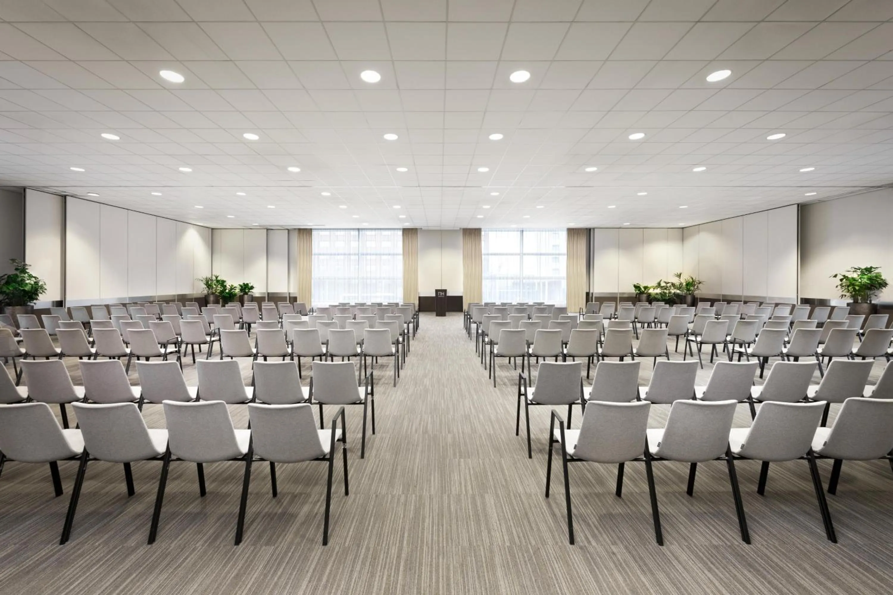Meeting/conference room in NH Amsterdam Schiphol Airport