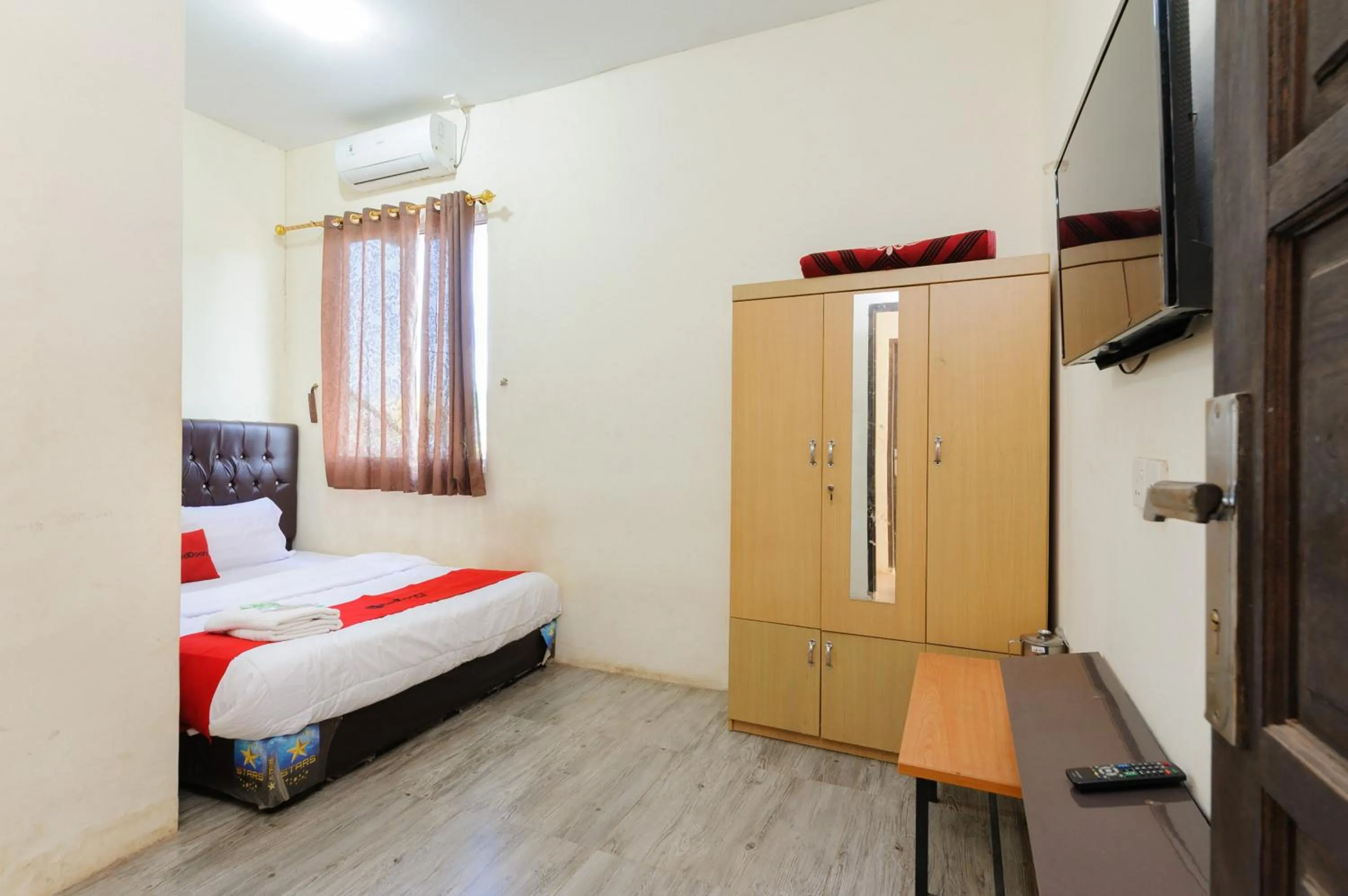 RedDoorz @ Cikitsu Batam