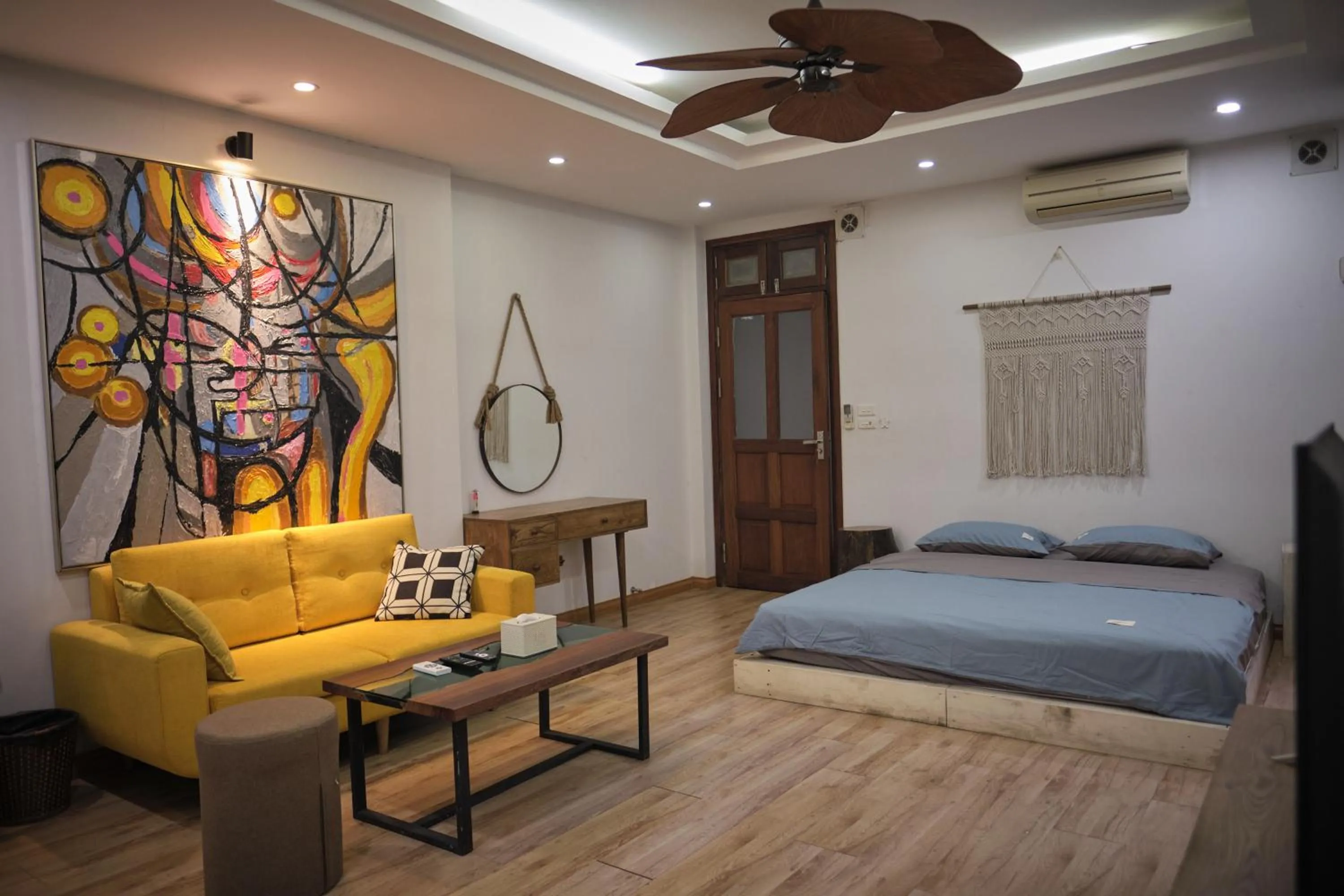 Bedroom, Bed in The Gallery Homestay - By Pegasy Group