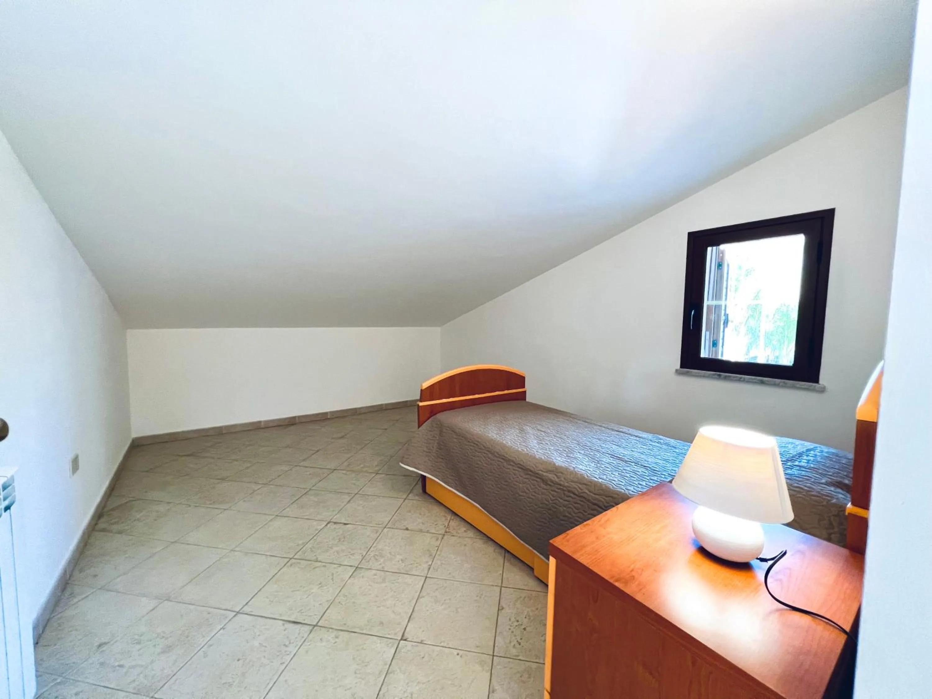 Photo of the whole room, Bed in Villa Genova