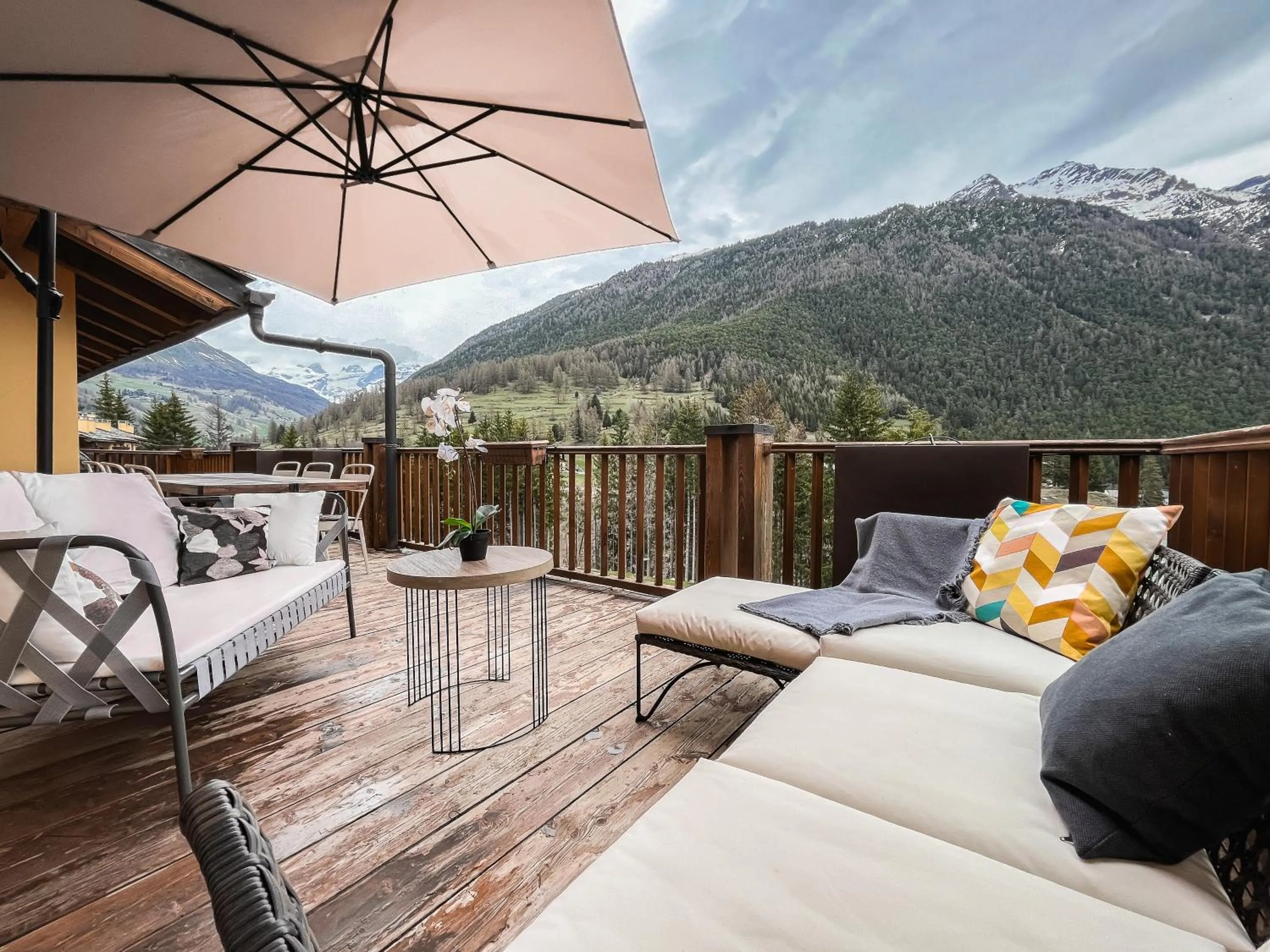 Balcony/Terrace in Maison Poluc hotel apartments