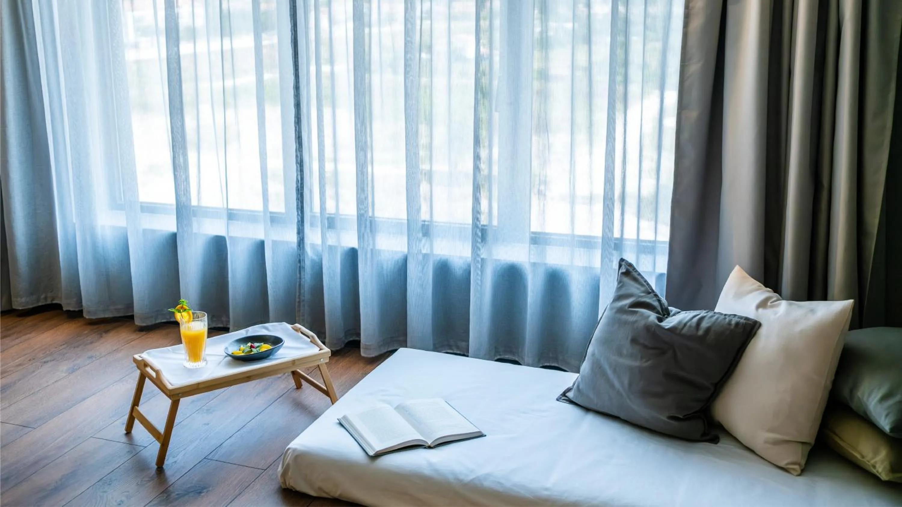 Seating area, Bed in Puro Dão Hotel & Spa