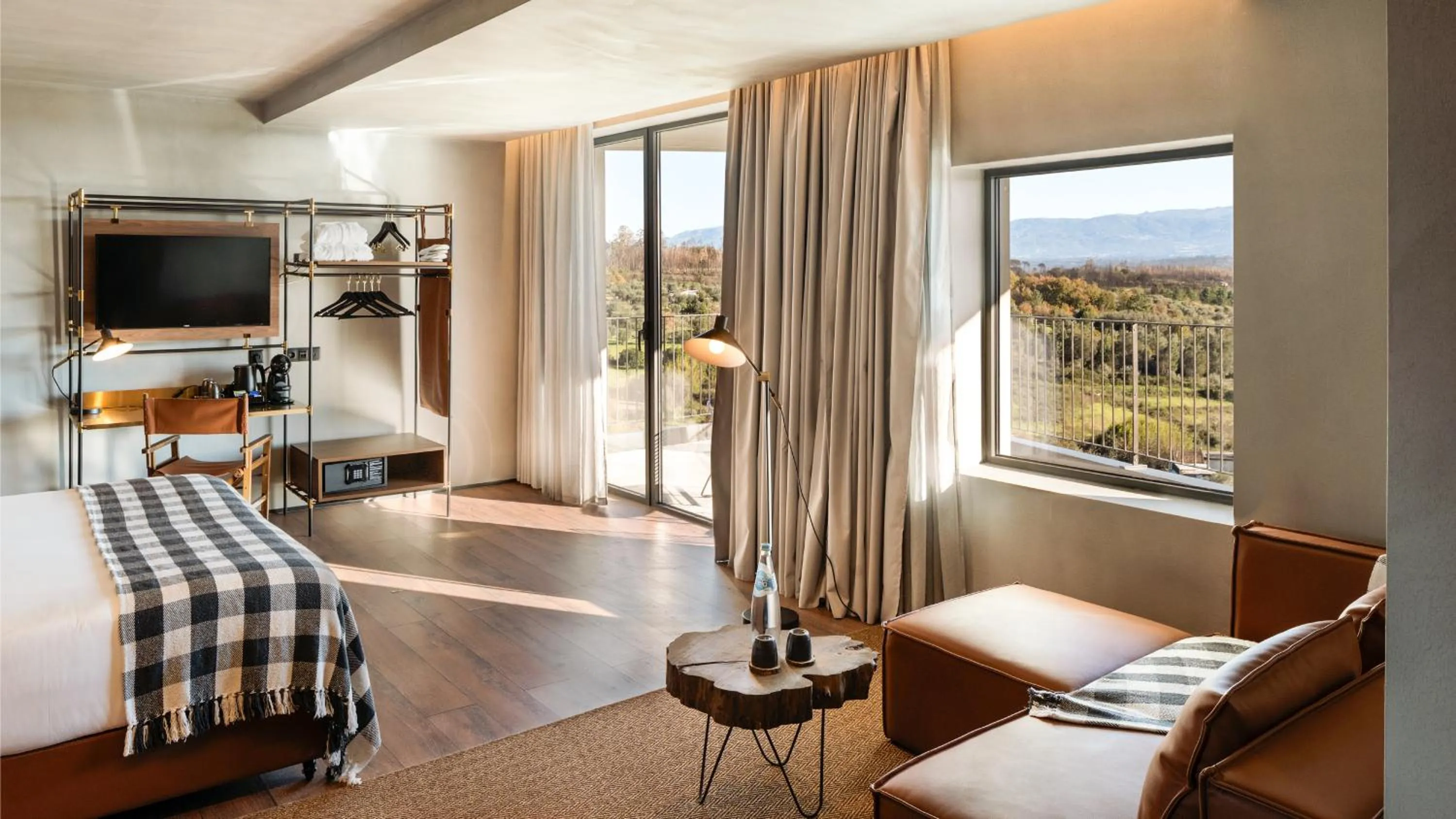 Natural landscape, Bed in Puro Dão Hotel & Spa