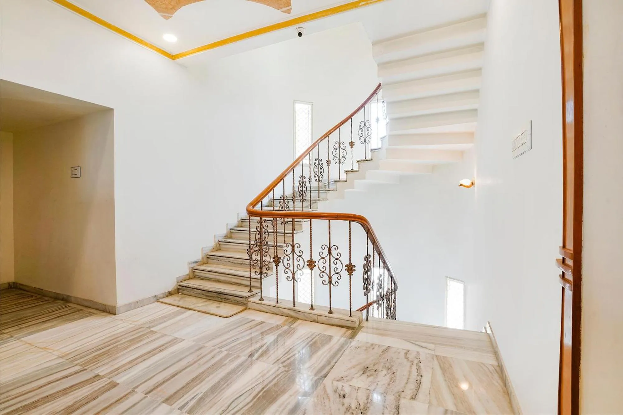 Lobby or reception in FabHotel Rest & Peace