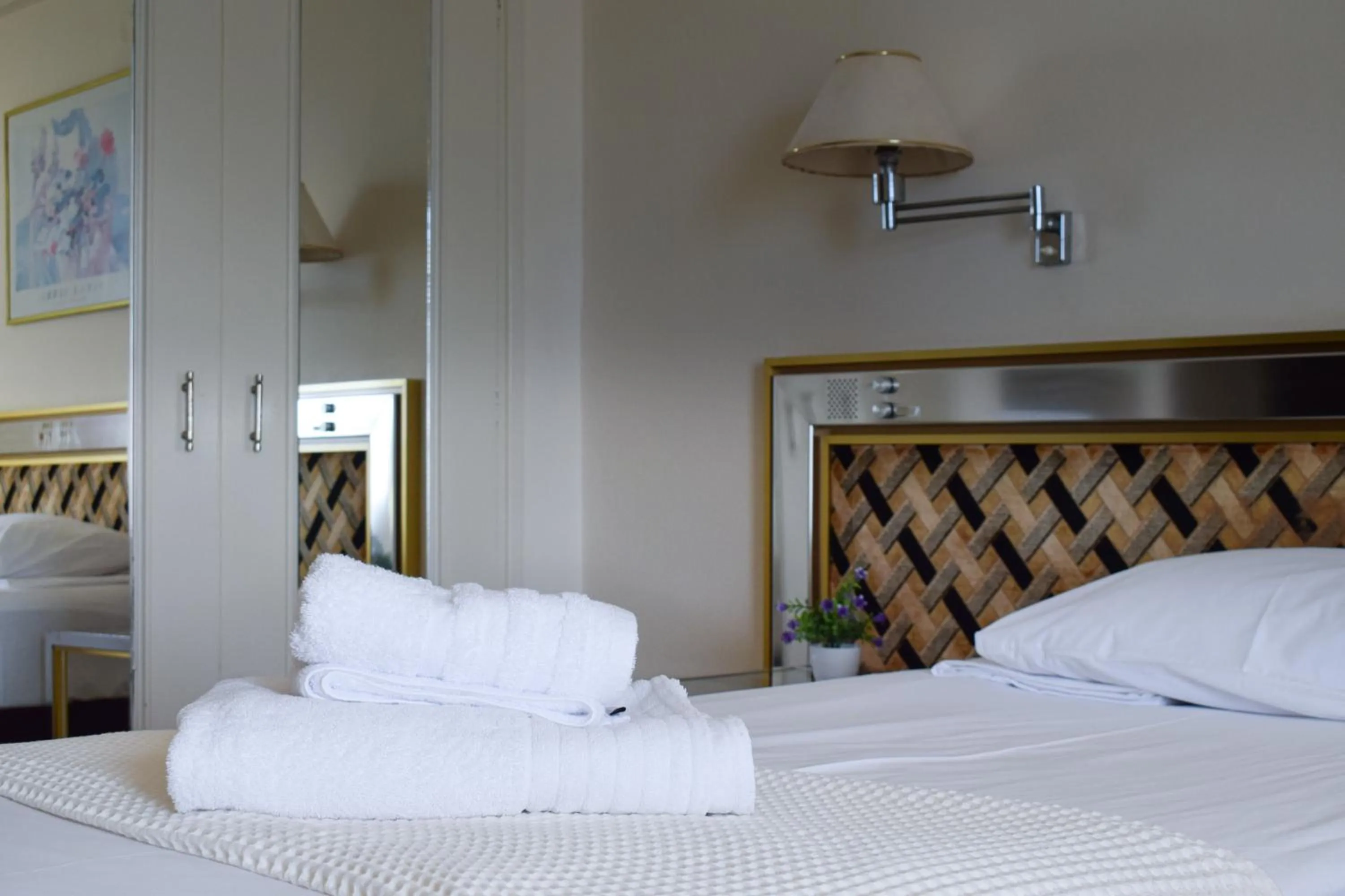 Bedroom, Bed in Hotel Theoxenia