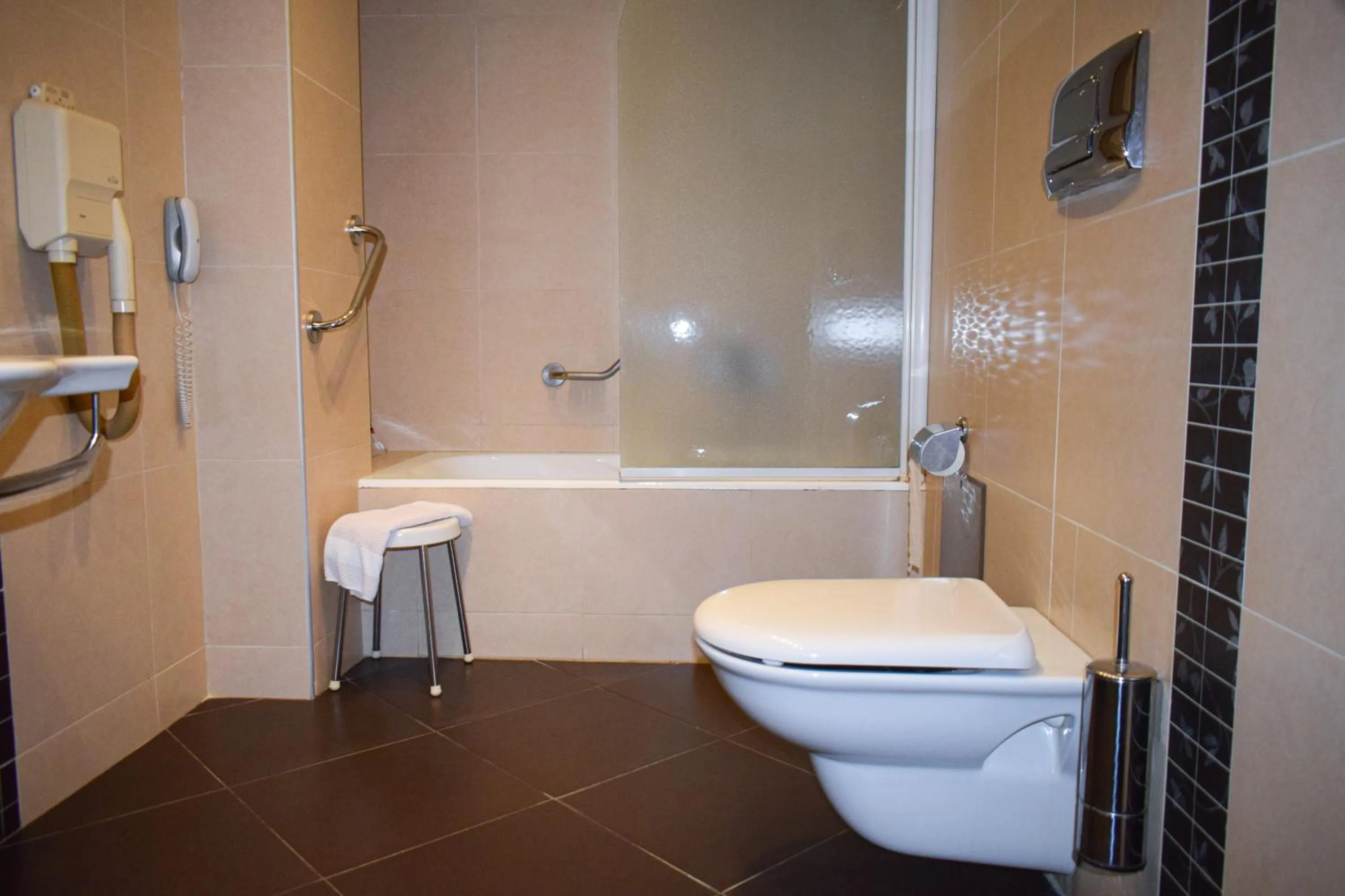 Bathroom in Hotel Theoxenia