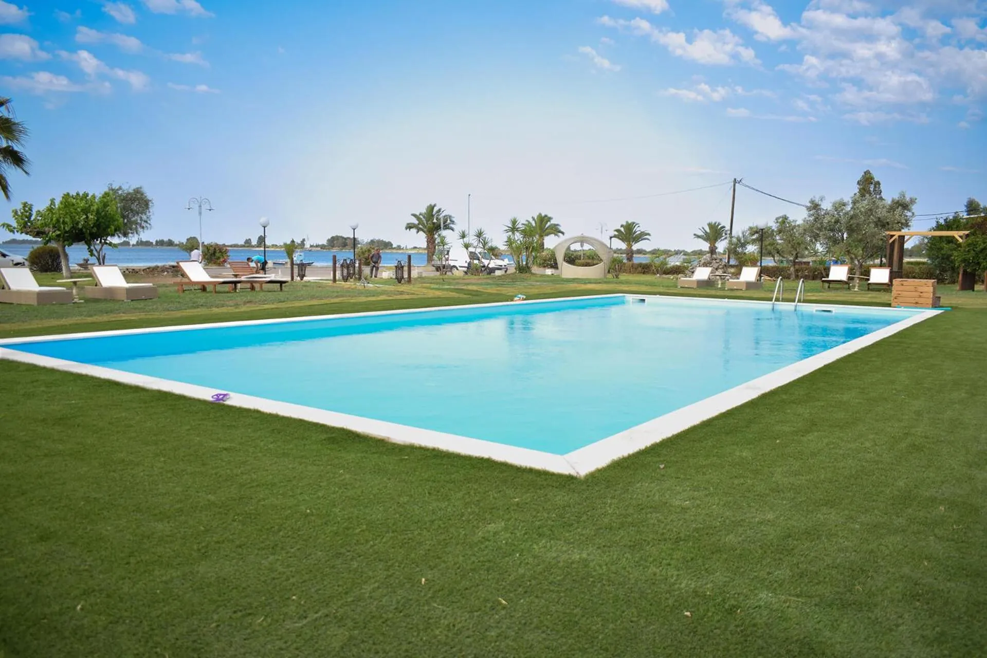 Swimming pool in Hotel Theoxenia