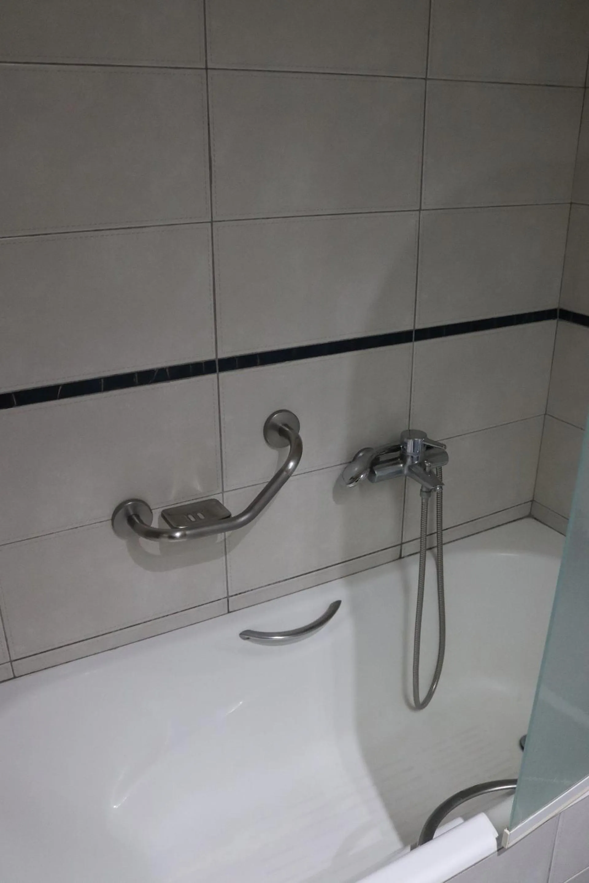 Bathroom in Hotel Theoxenia